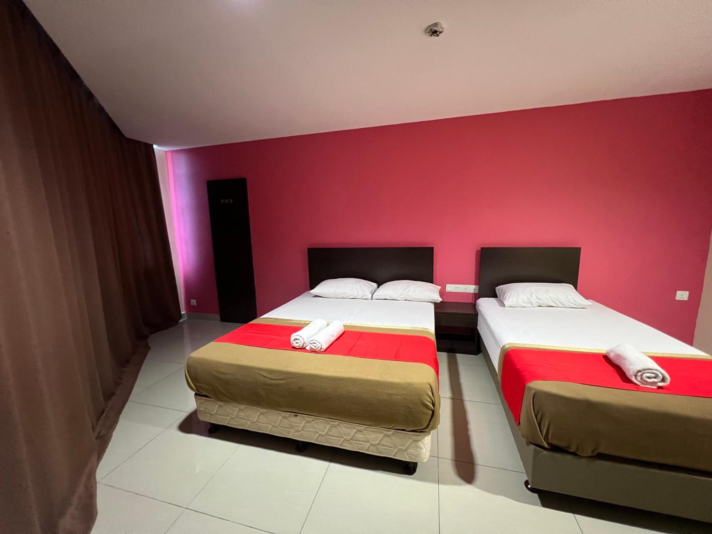 Deluxe Triple Room - Photo 5