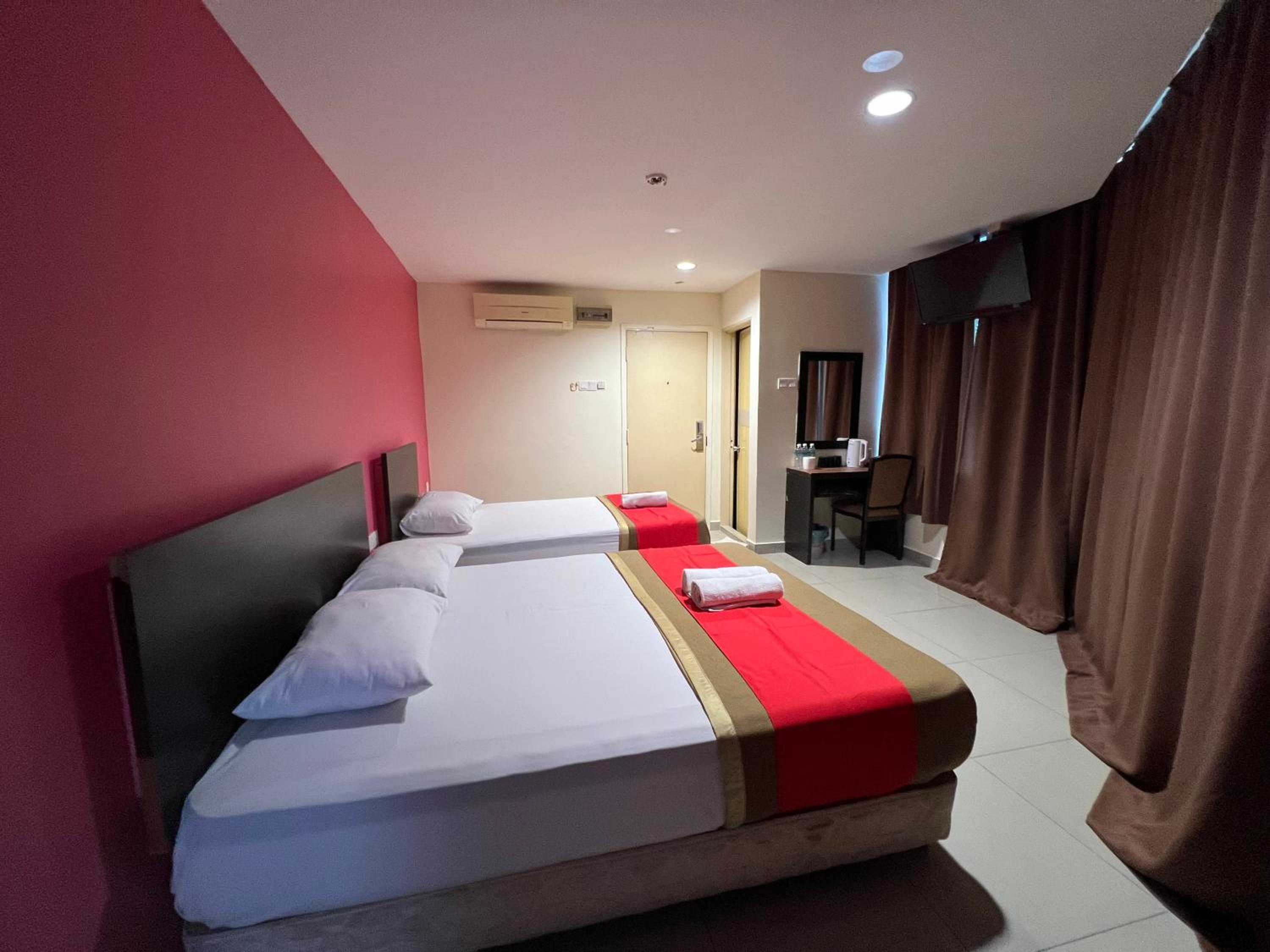 Deluxe Triple Room - Photo 4