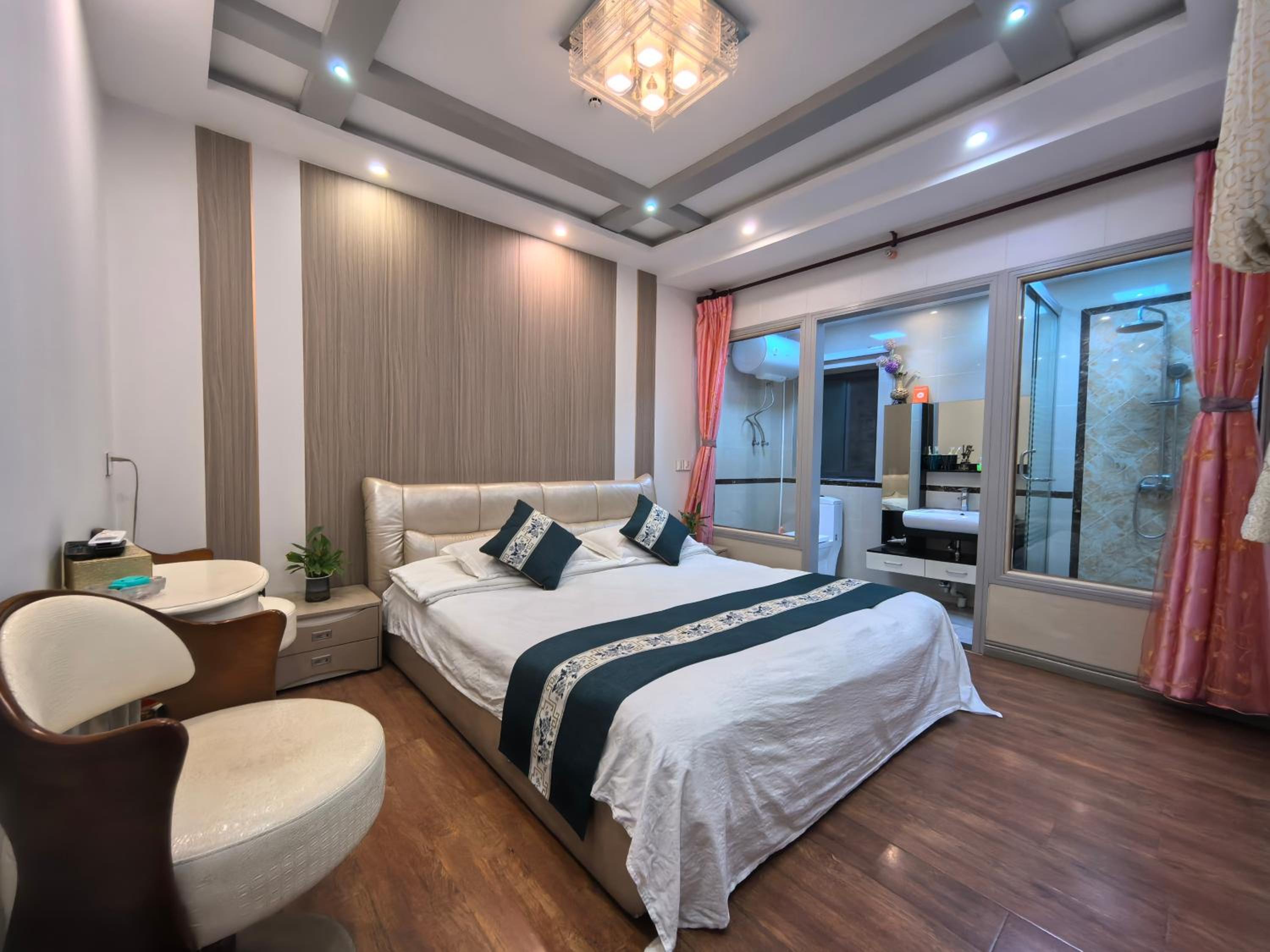 Chinese Deluxe King Room photo 1