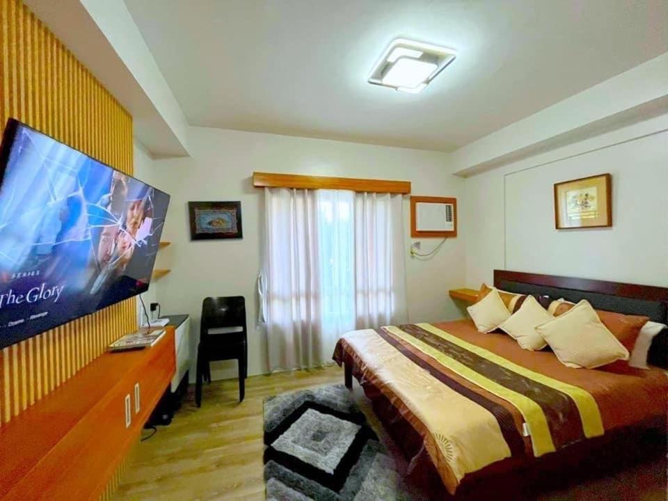 Studio Apartment with Queen Bed photo 1