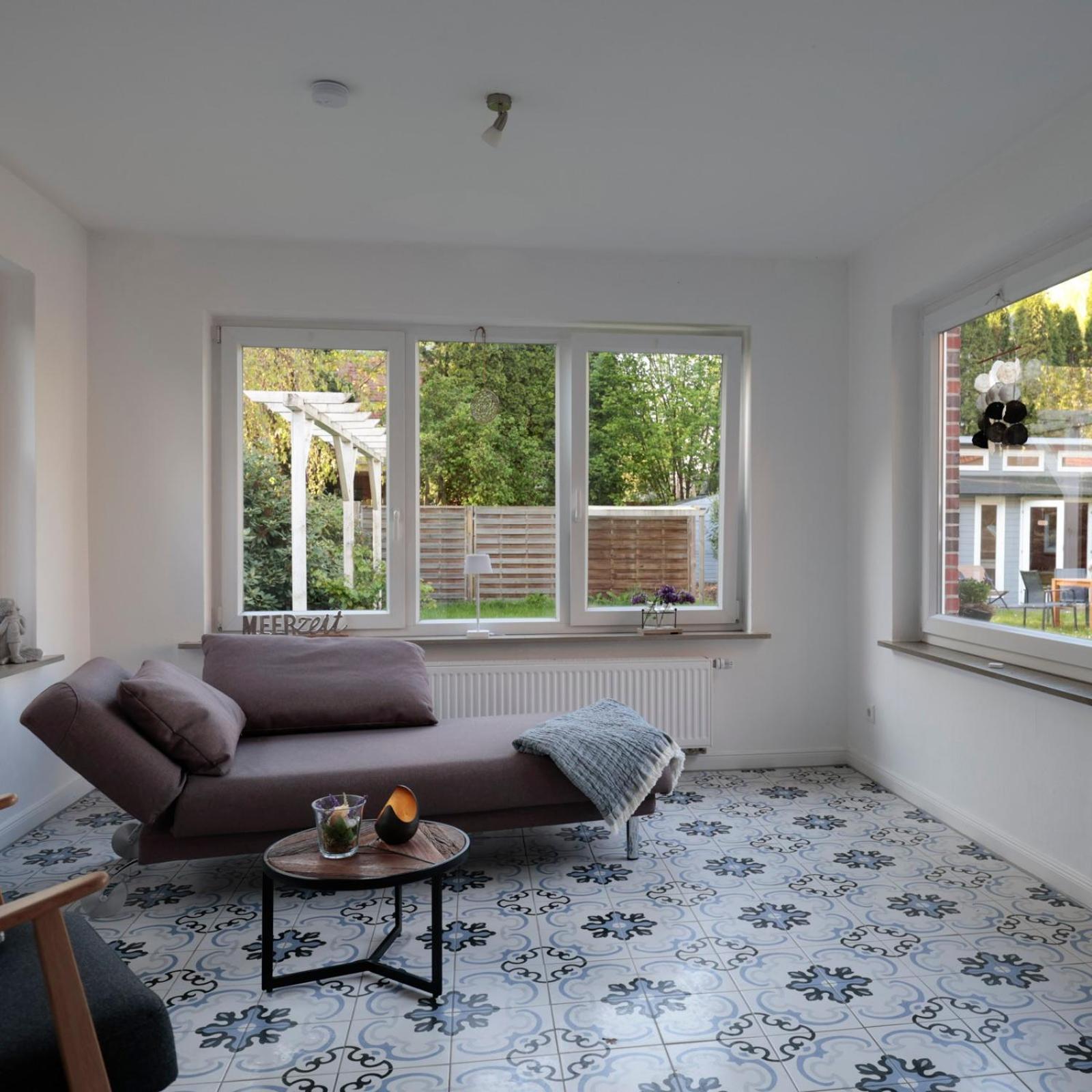 One-Bedroom House photo 1