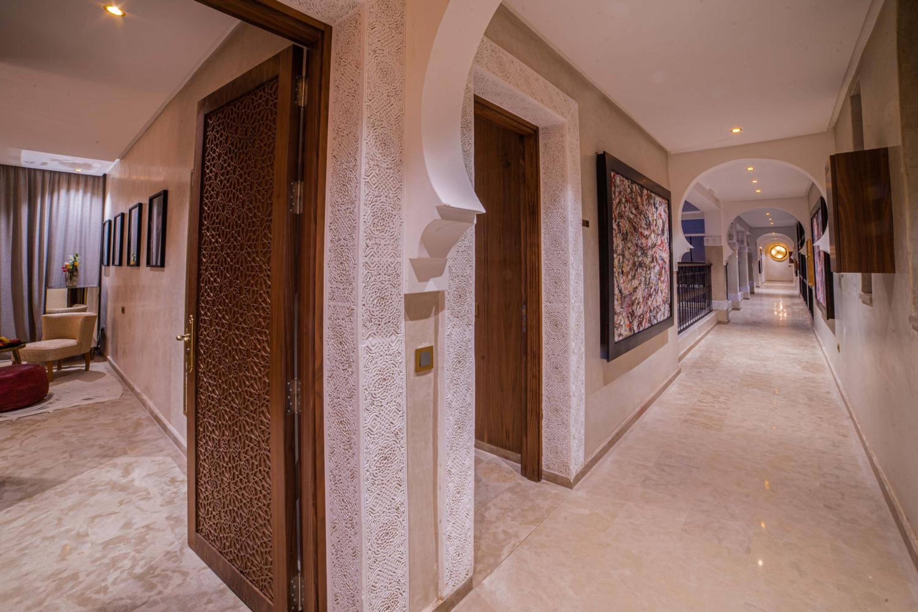 Villa photo 2