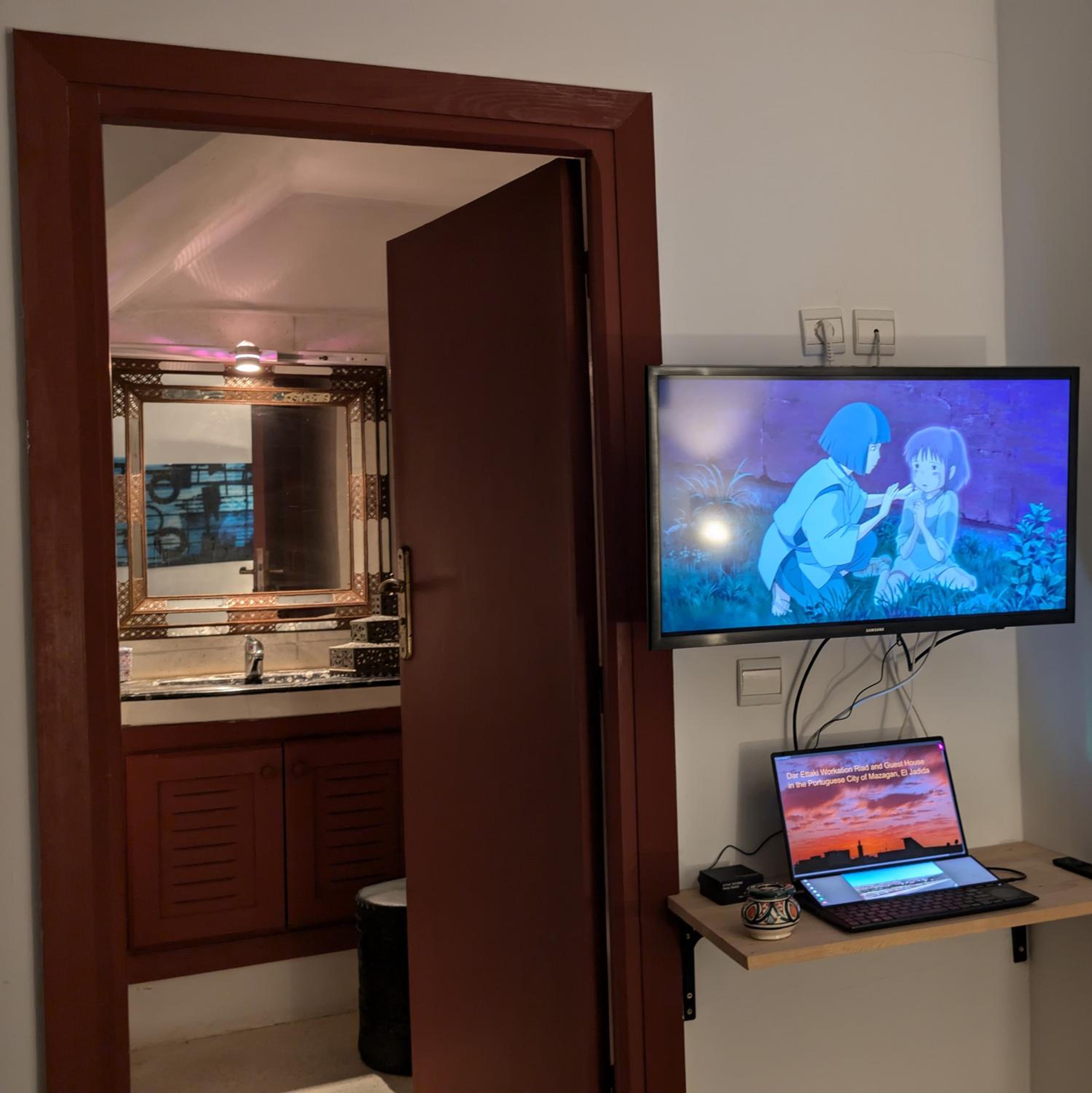 Double Room with Private Bathroom photo 2