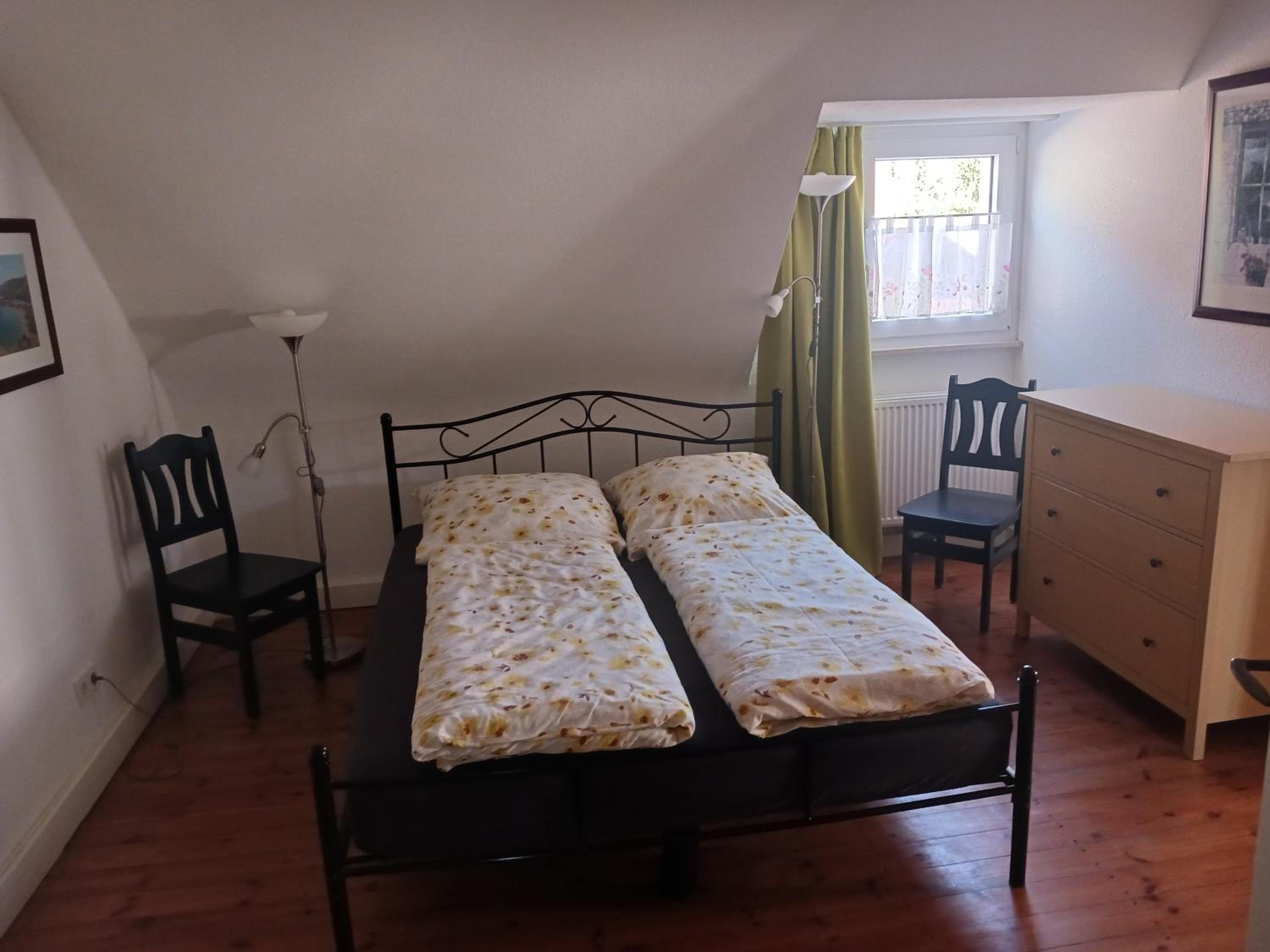 One-Bedroom Apartment photo 1