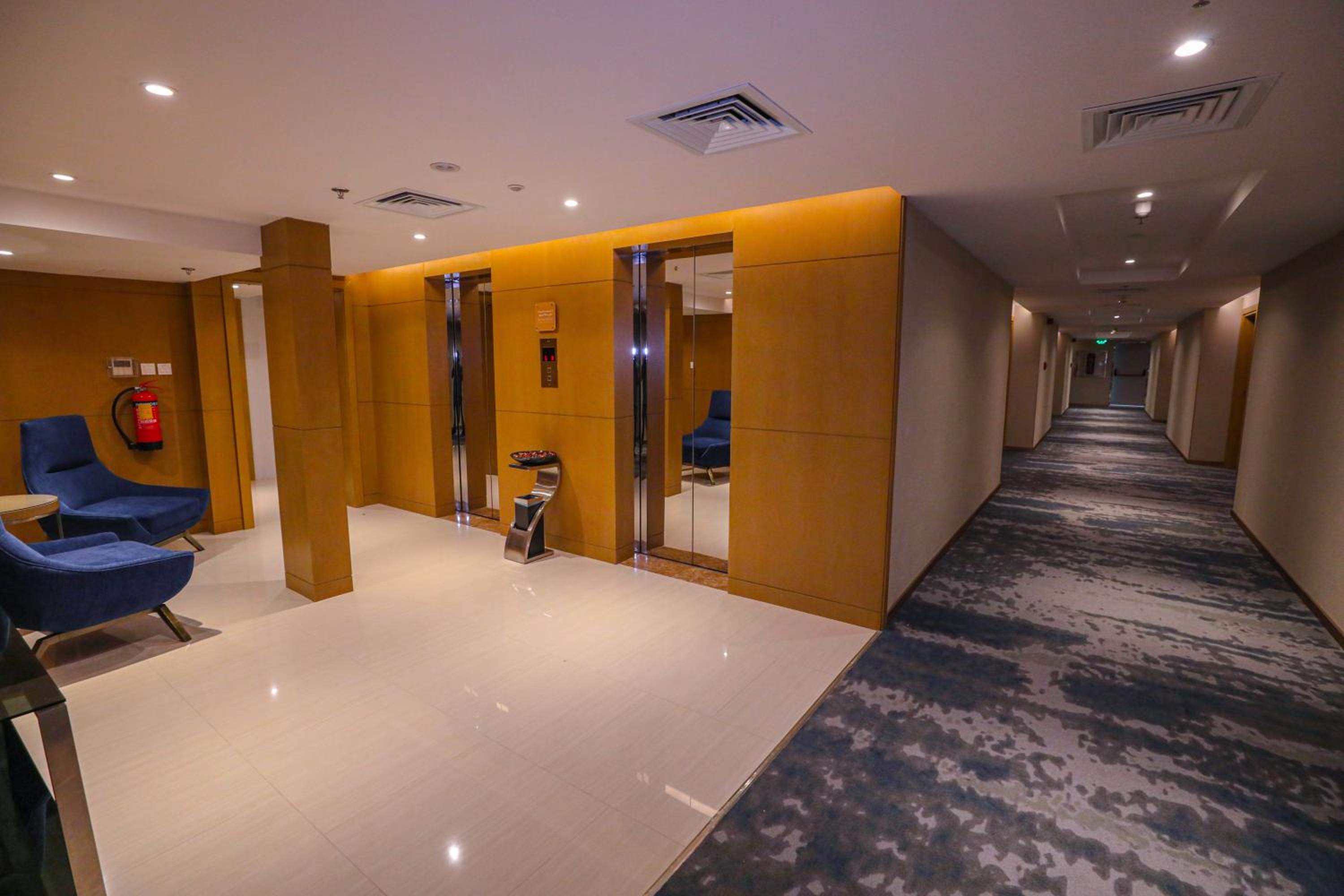 Twin Room With Private Bathroom photo 2