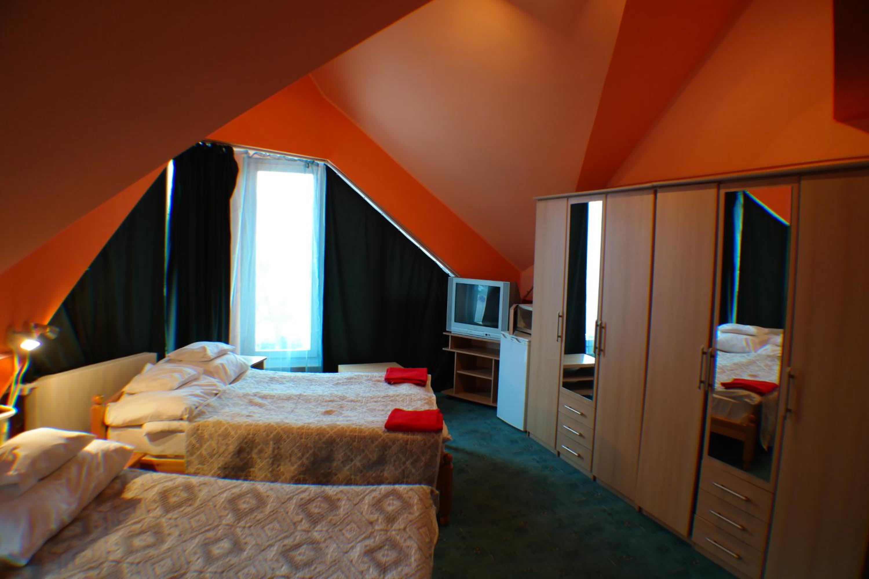 Quadruple Room - Photo 3