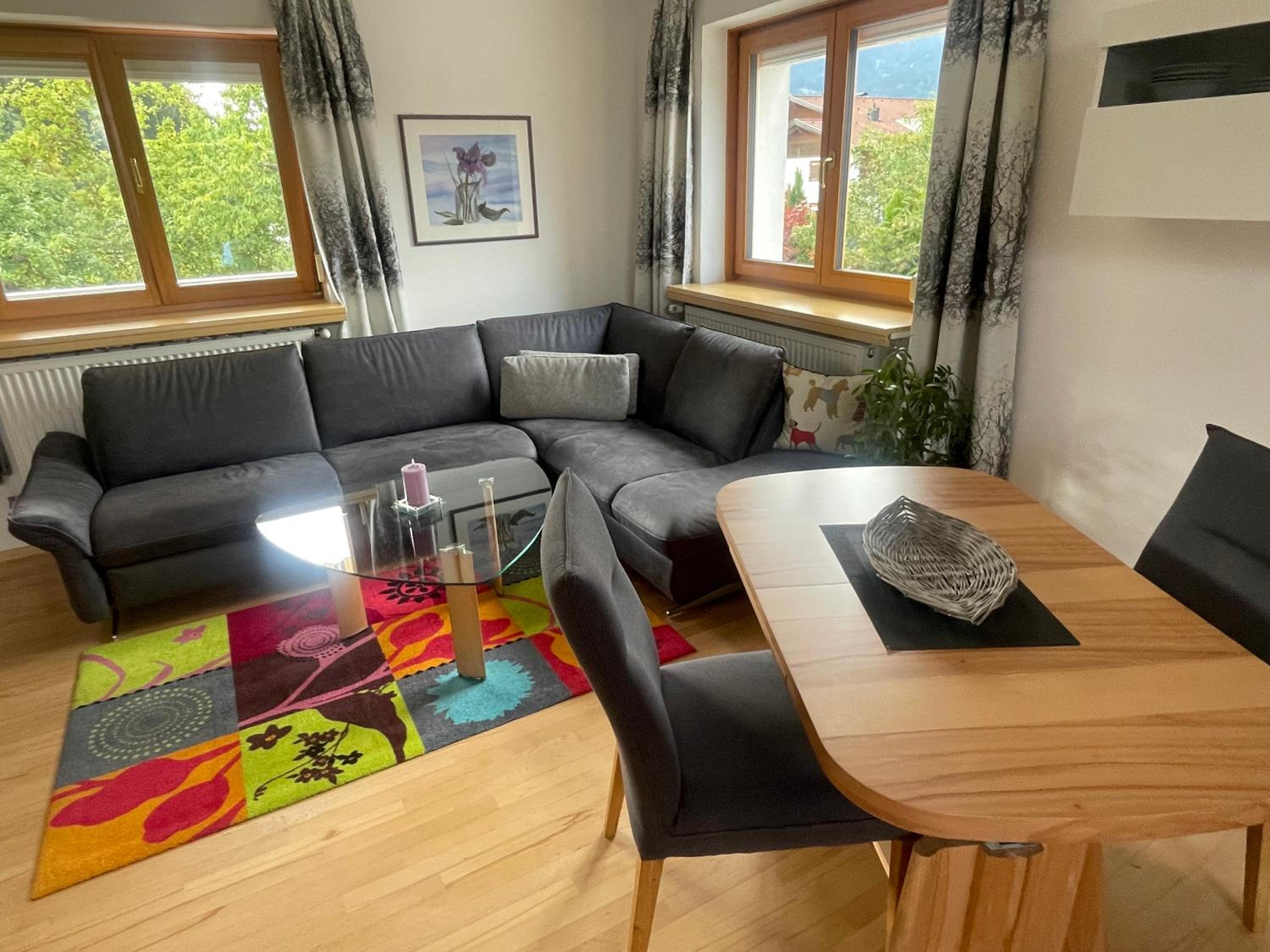 Studio Apartment - Photo 1
