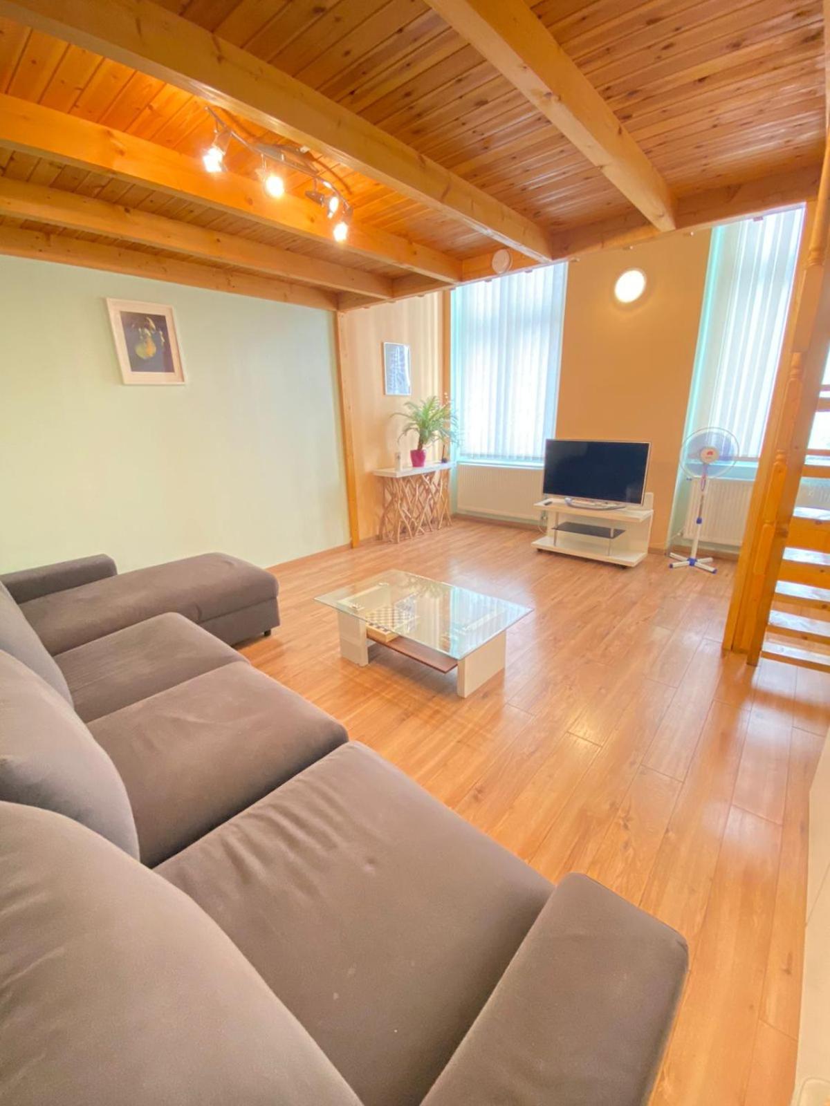 Two-Bedroom Apartment - Photo 12
