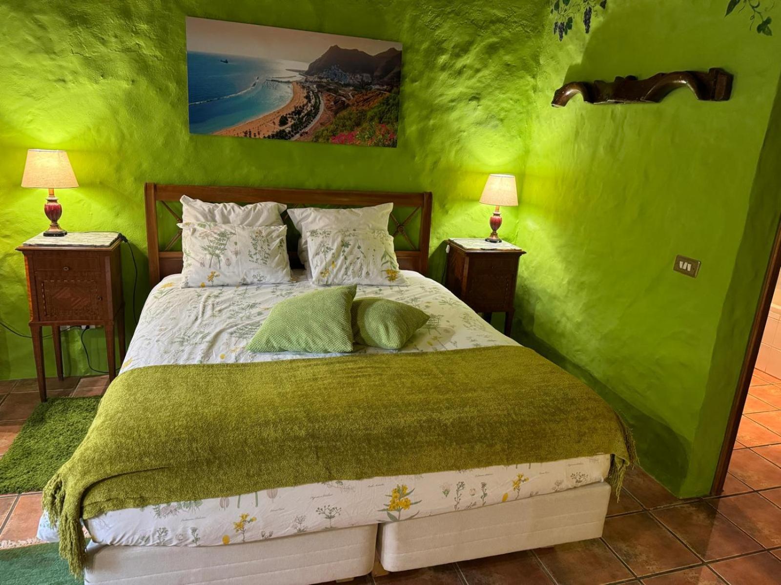 Apartamento de lujo de una habitación con vistas al jardín