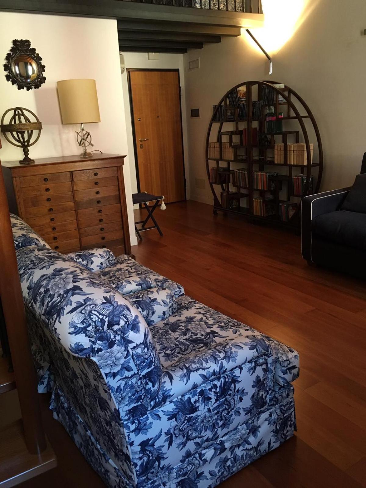 Suite - Photo 8