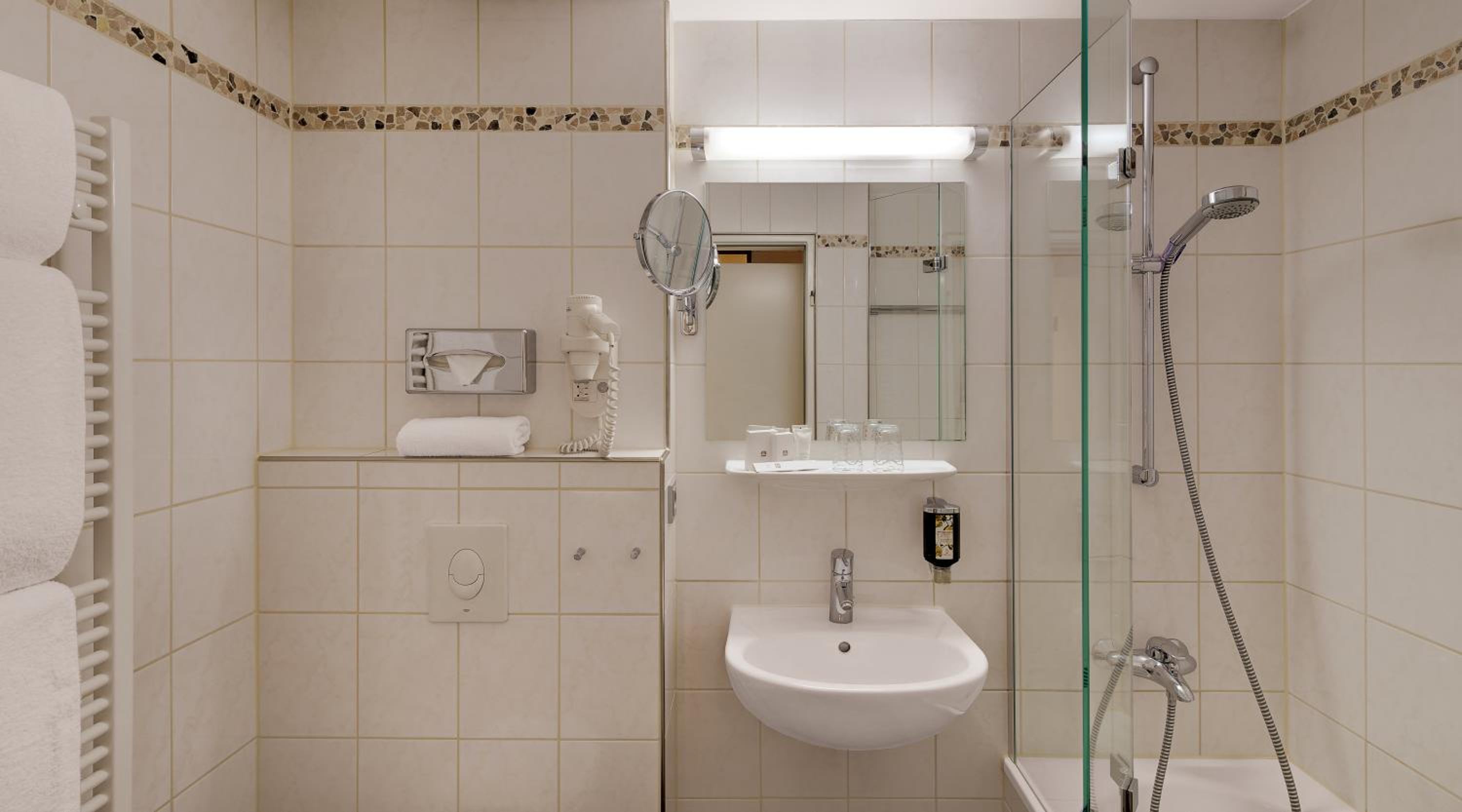 Comfort Twin Room - Photo 2