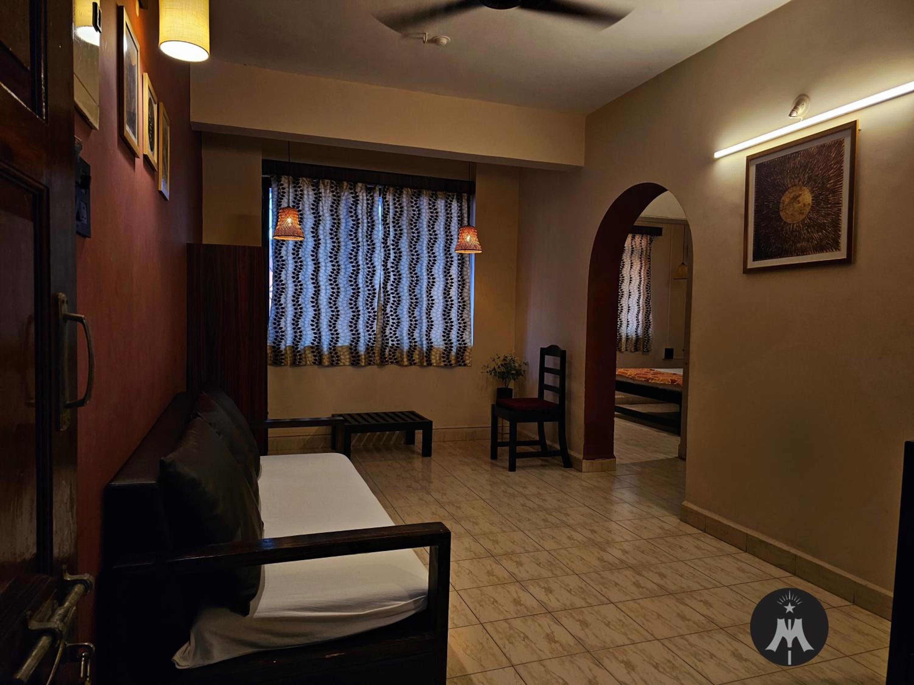 One-Bedroom Apartment - Photo 1