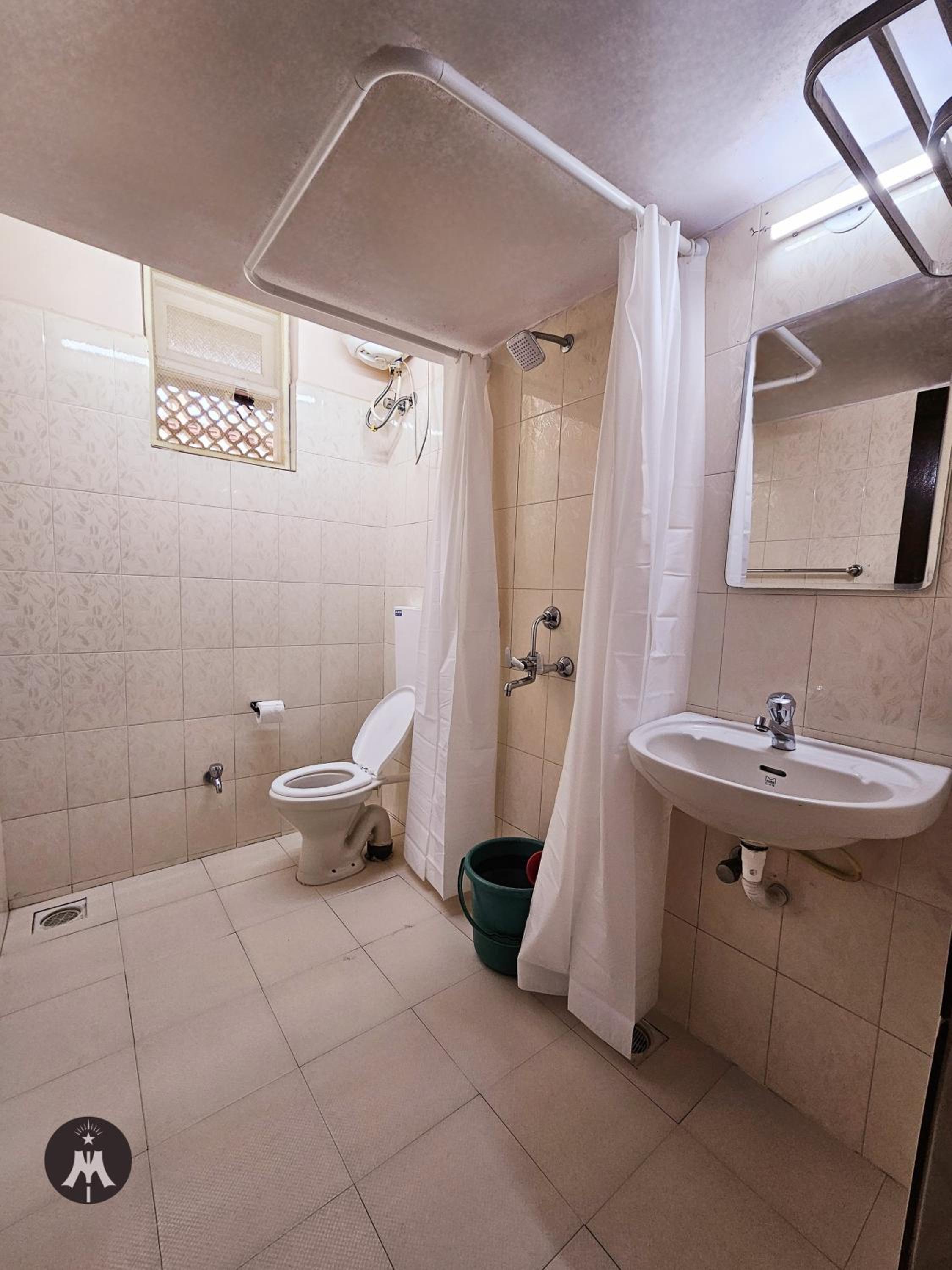 One-Bedroom Apartment - Photo 5