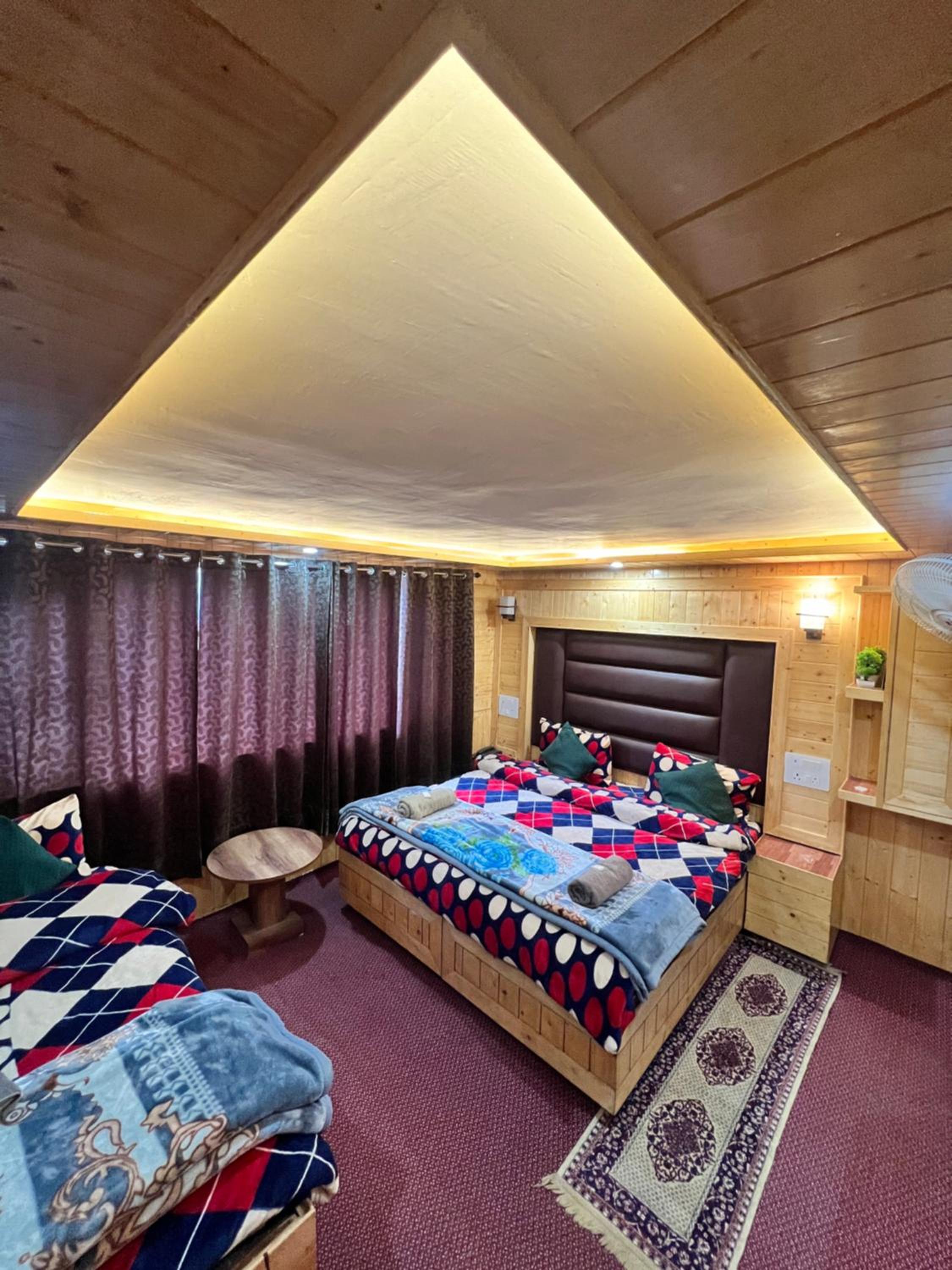 Luxury Triple Room
