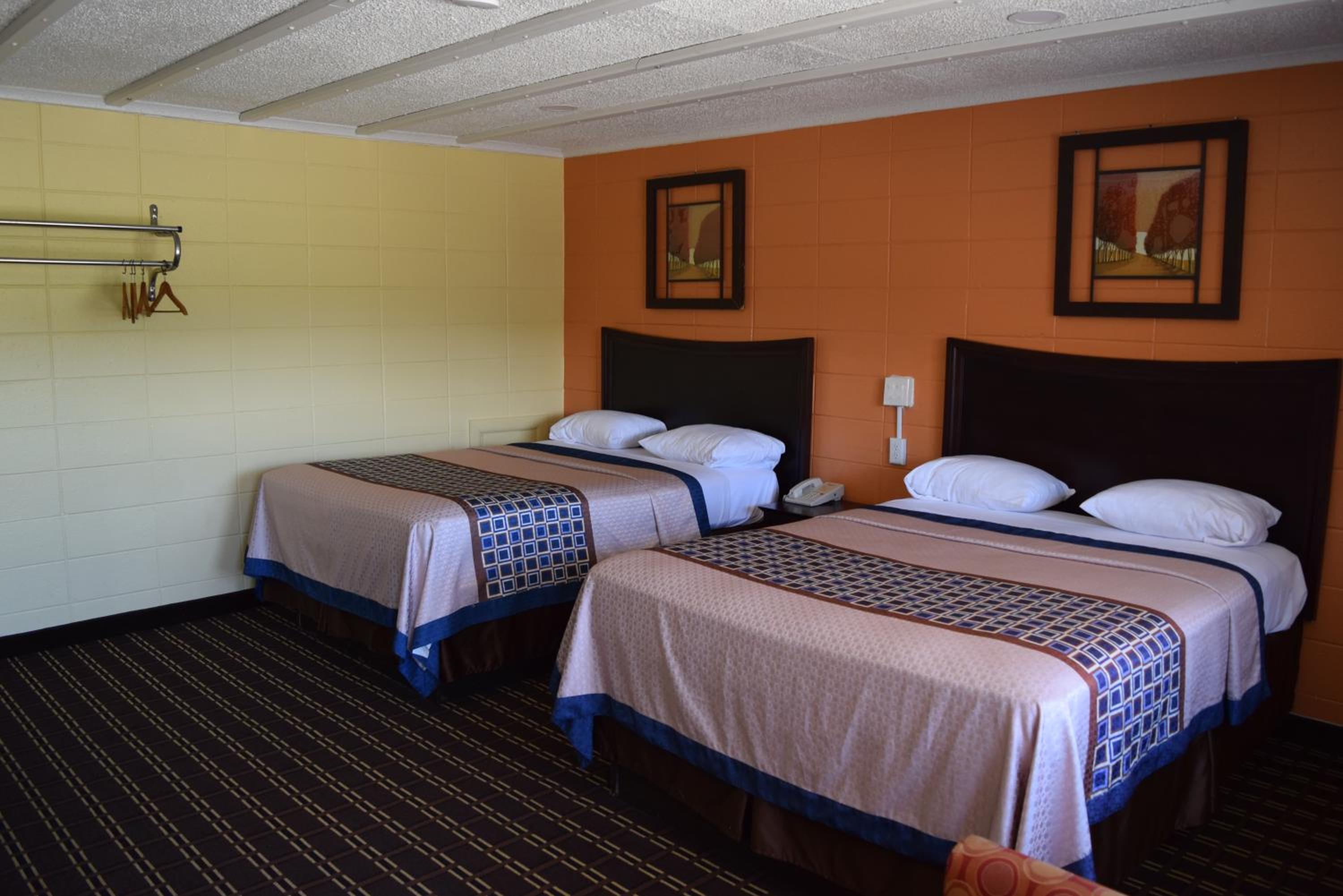 Standard Double Room - Photo 18