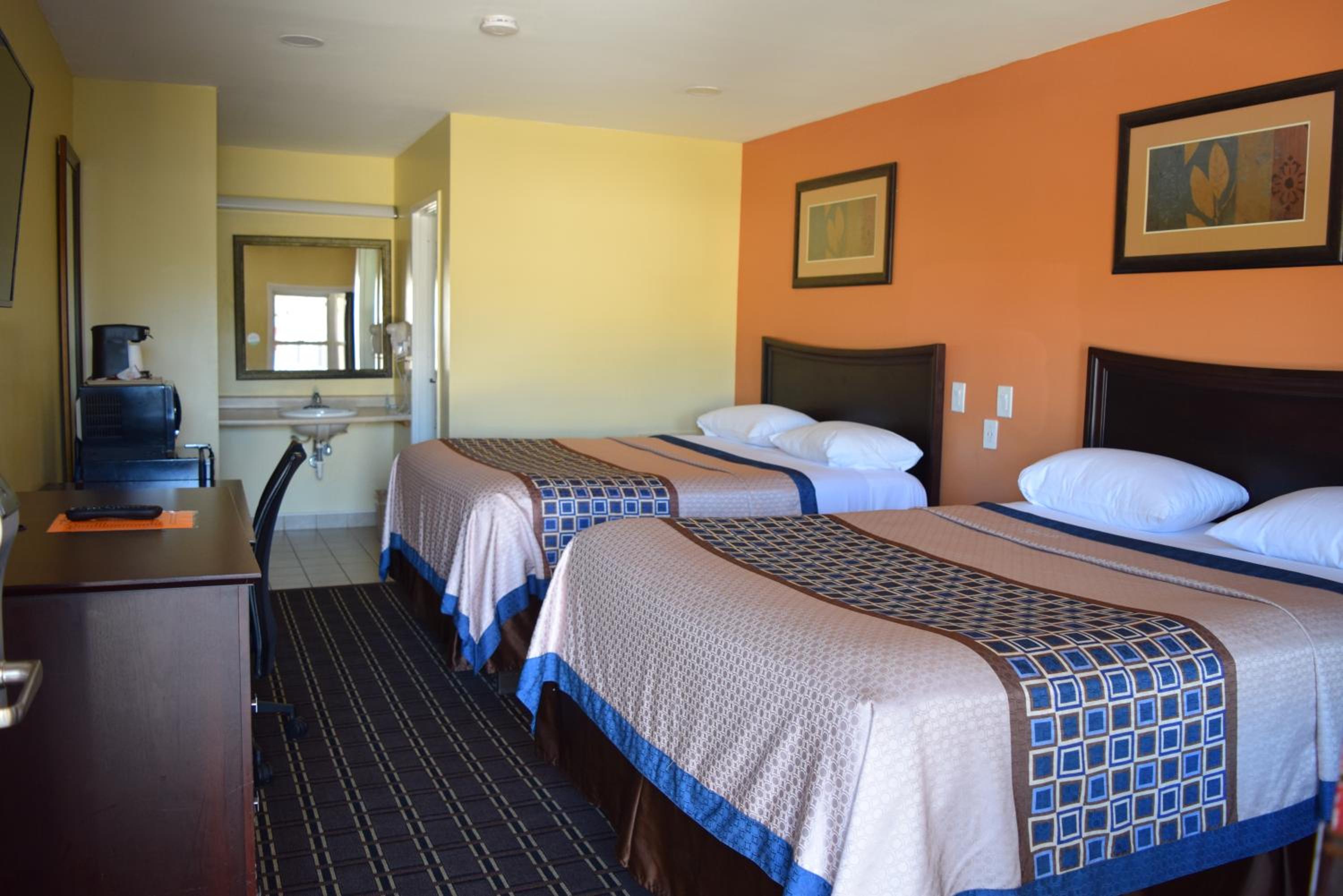 Standard Double Room - Photo 19
