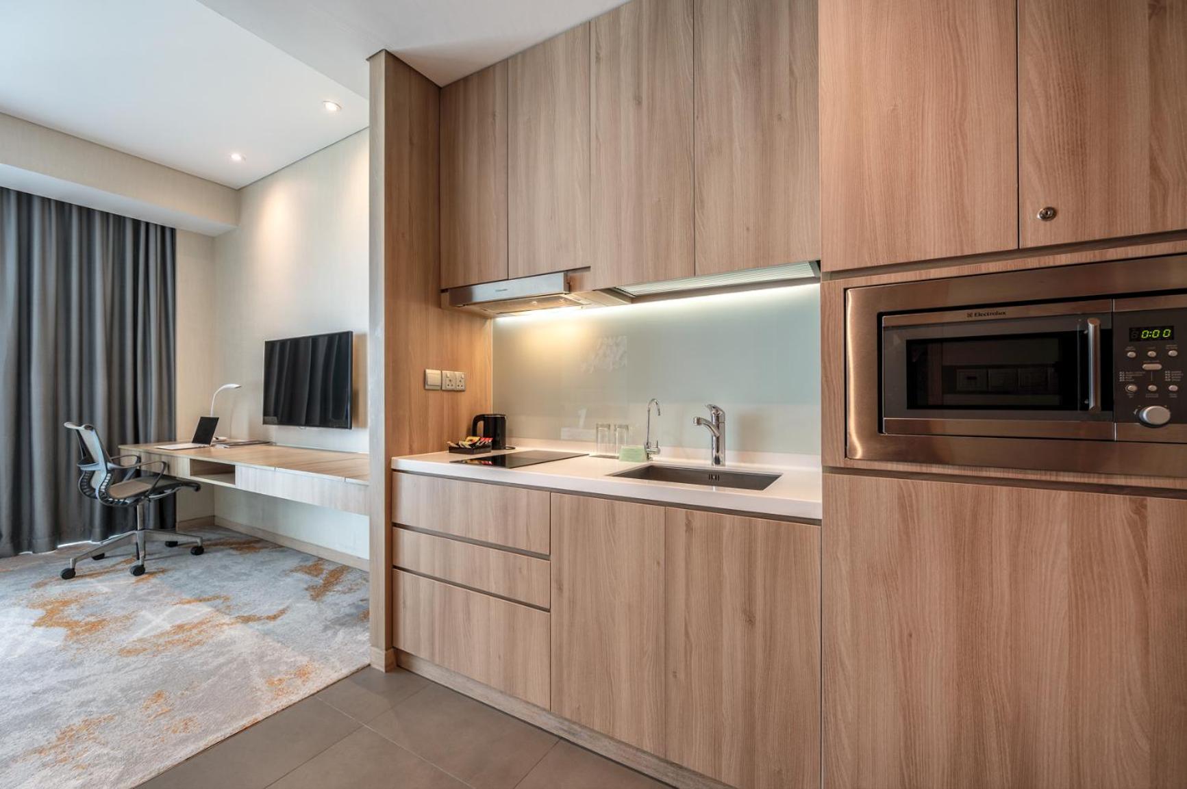 Deluxe Room with Kitchenette photo 1