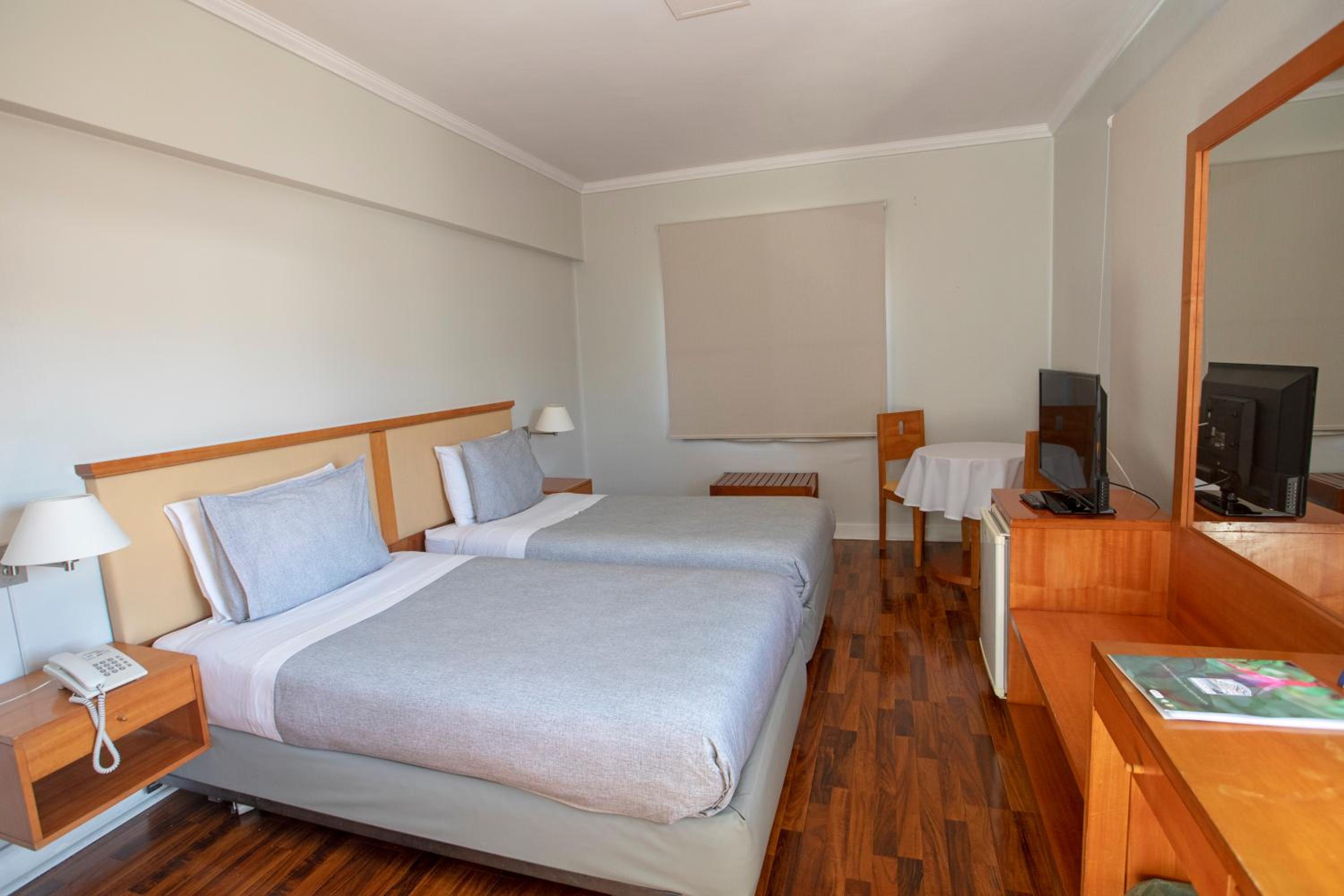Superior Twin Room with Sea View photo 1