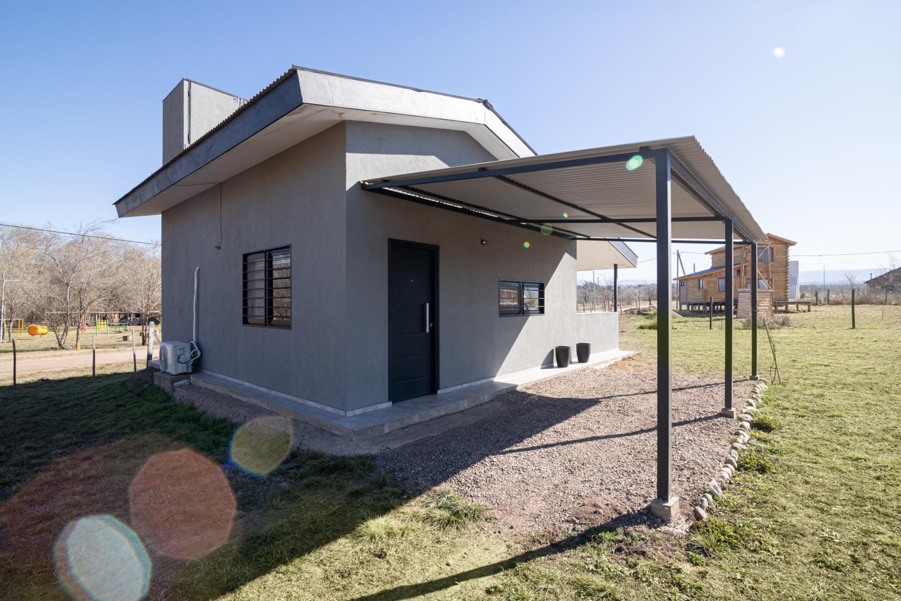 One-Bedroom House photo 3