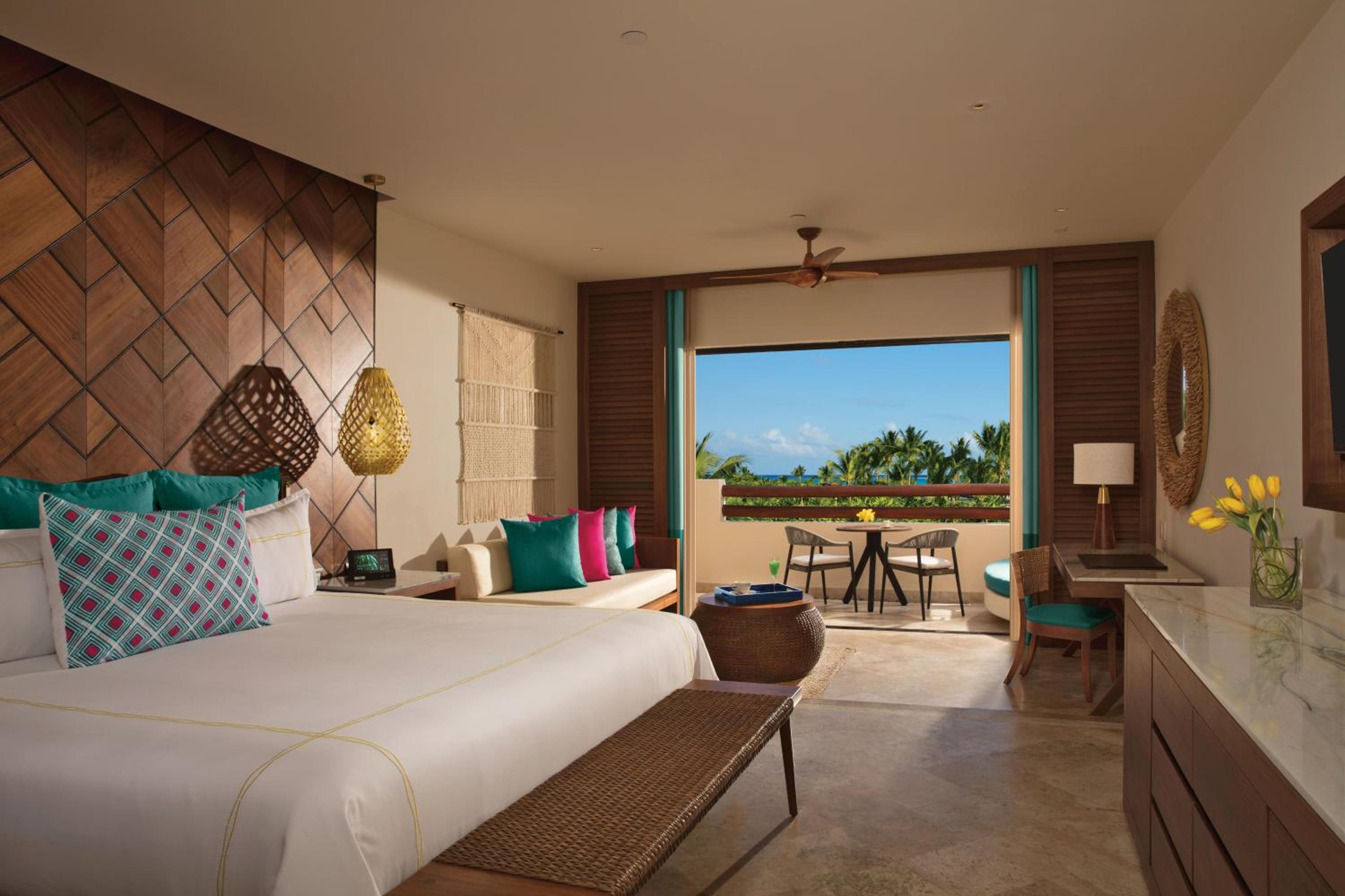 Junior Suite Ocean View King