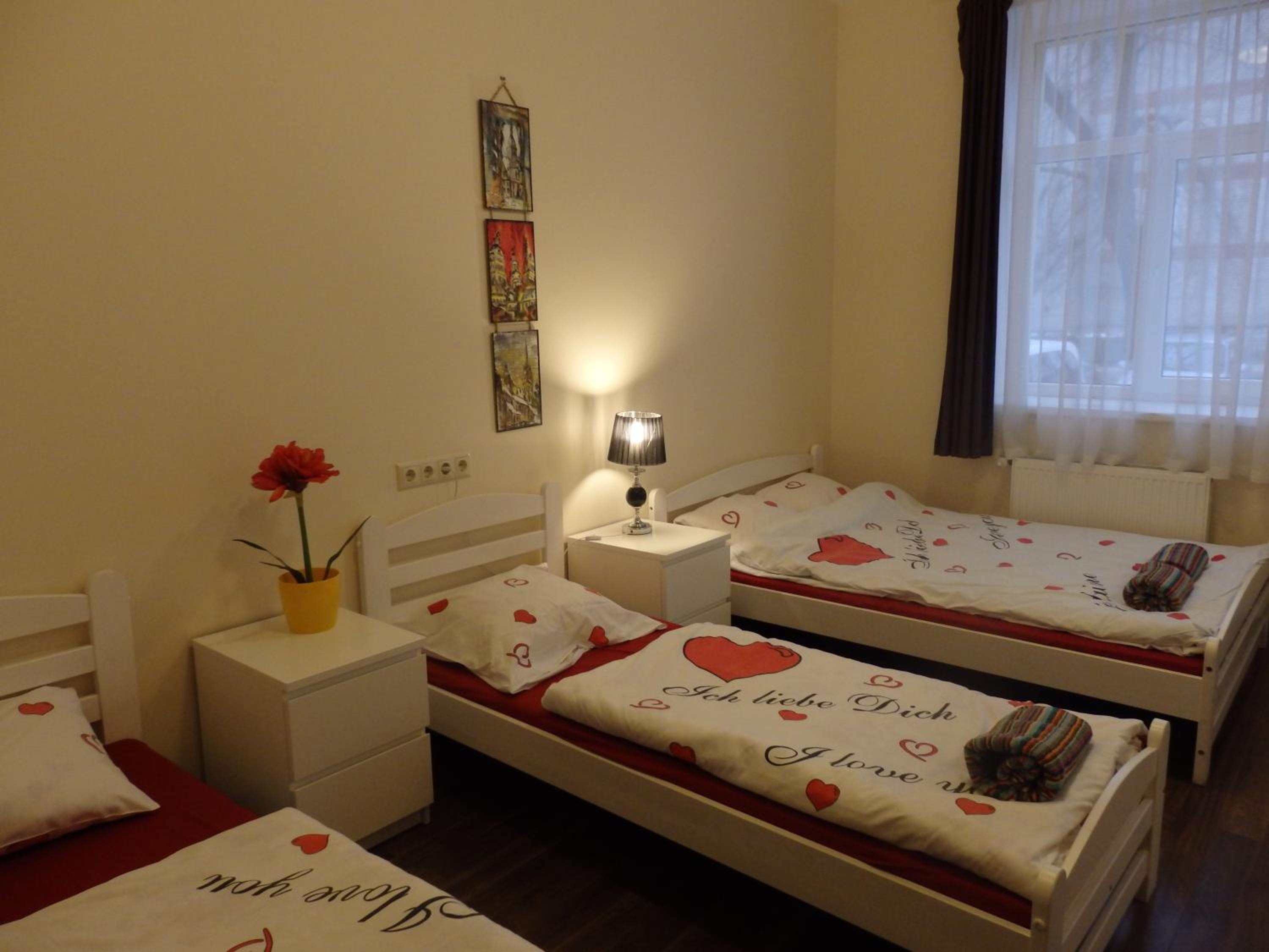 Family Room with Shower - Photo 4