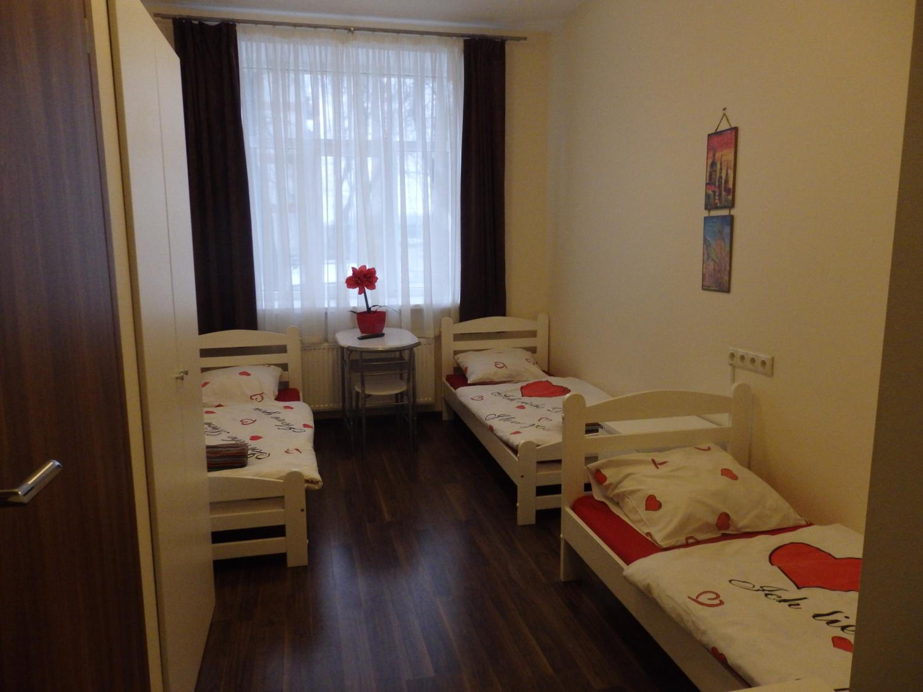 Triple Room with Shower - Photo 3