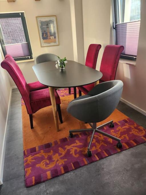 Apartment photo 2