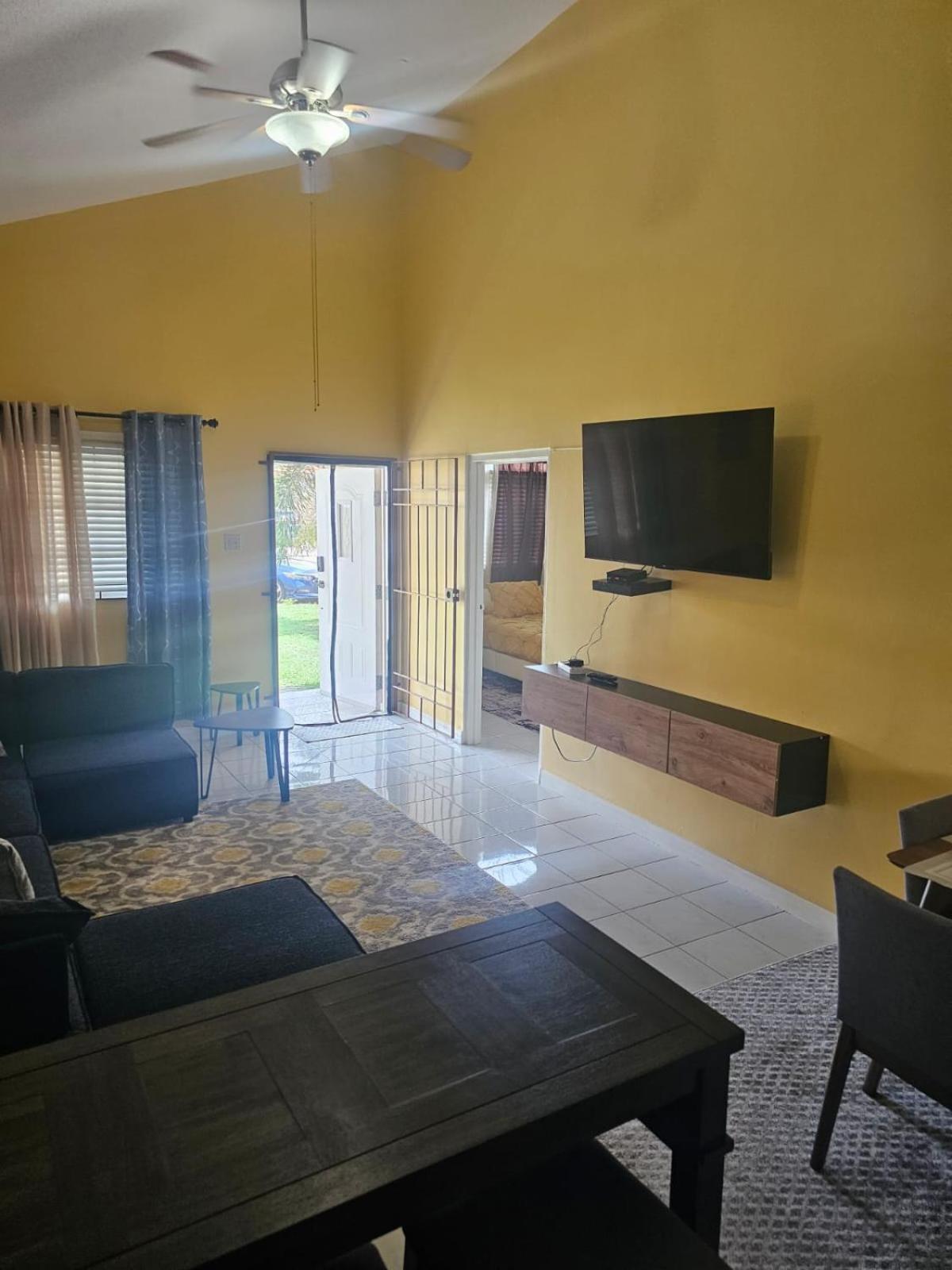 Three-Bedroom House photo 1