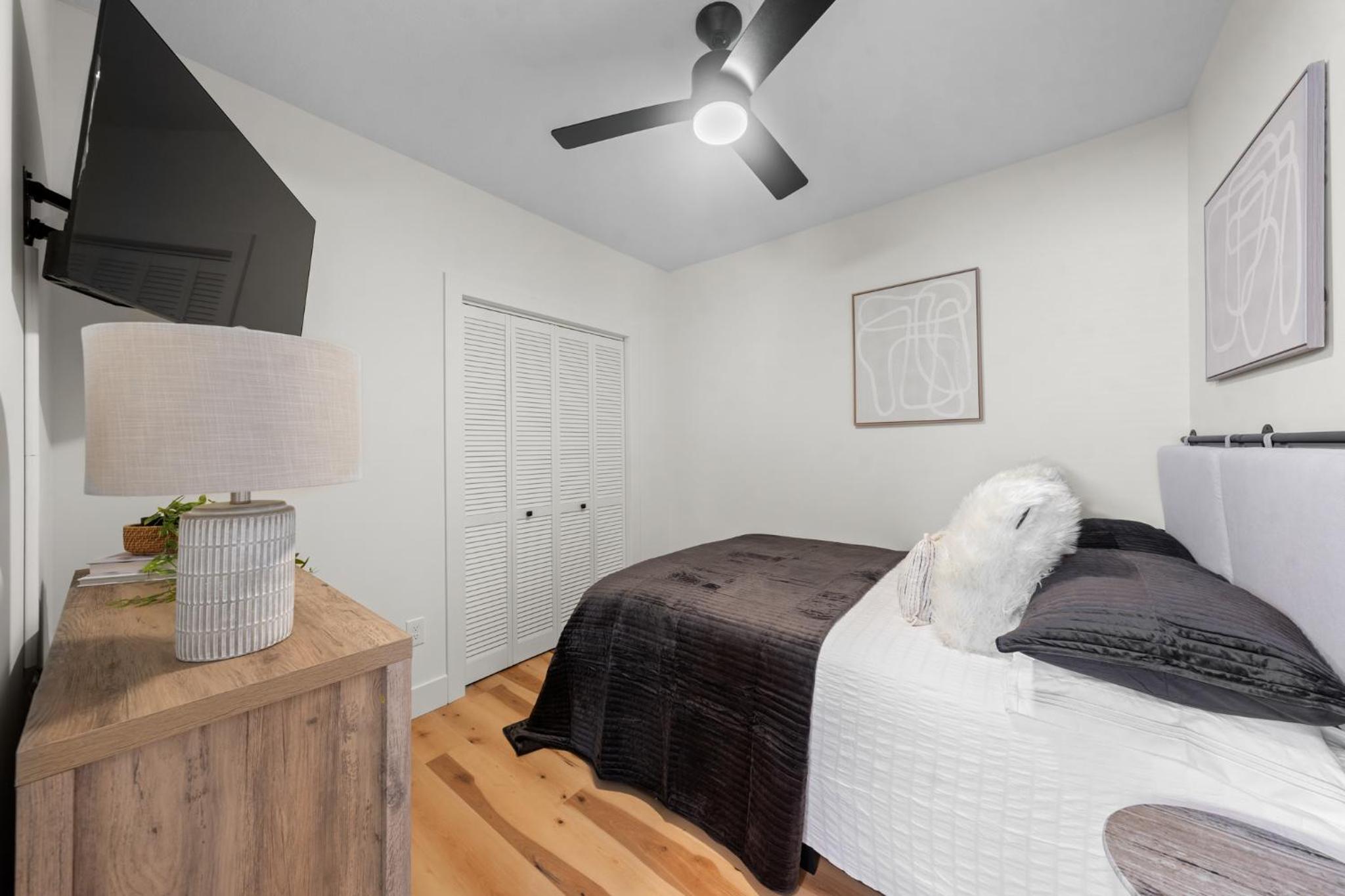 Two-Bedroom House photo 3