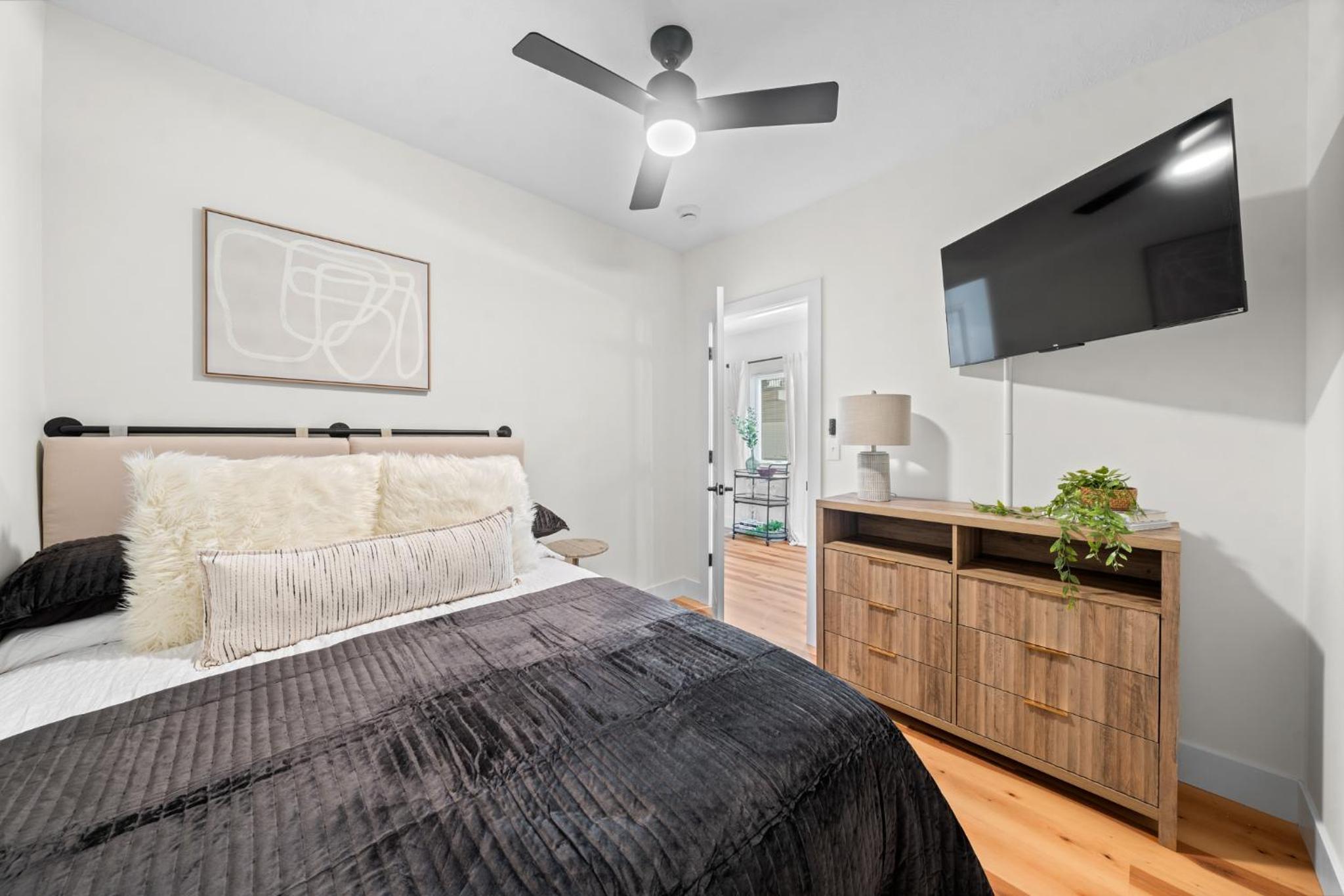 Two-Bedroom House photo 2
