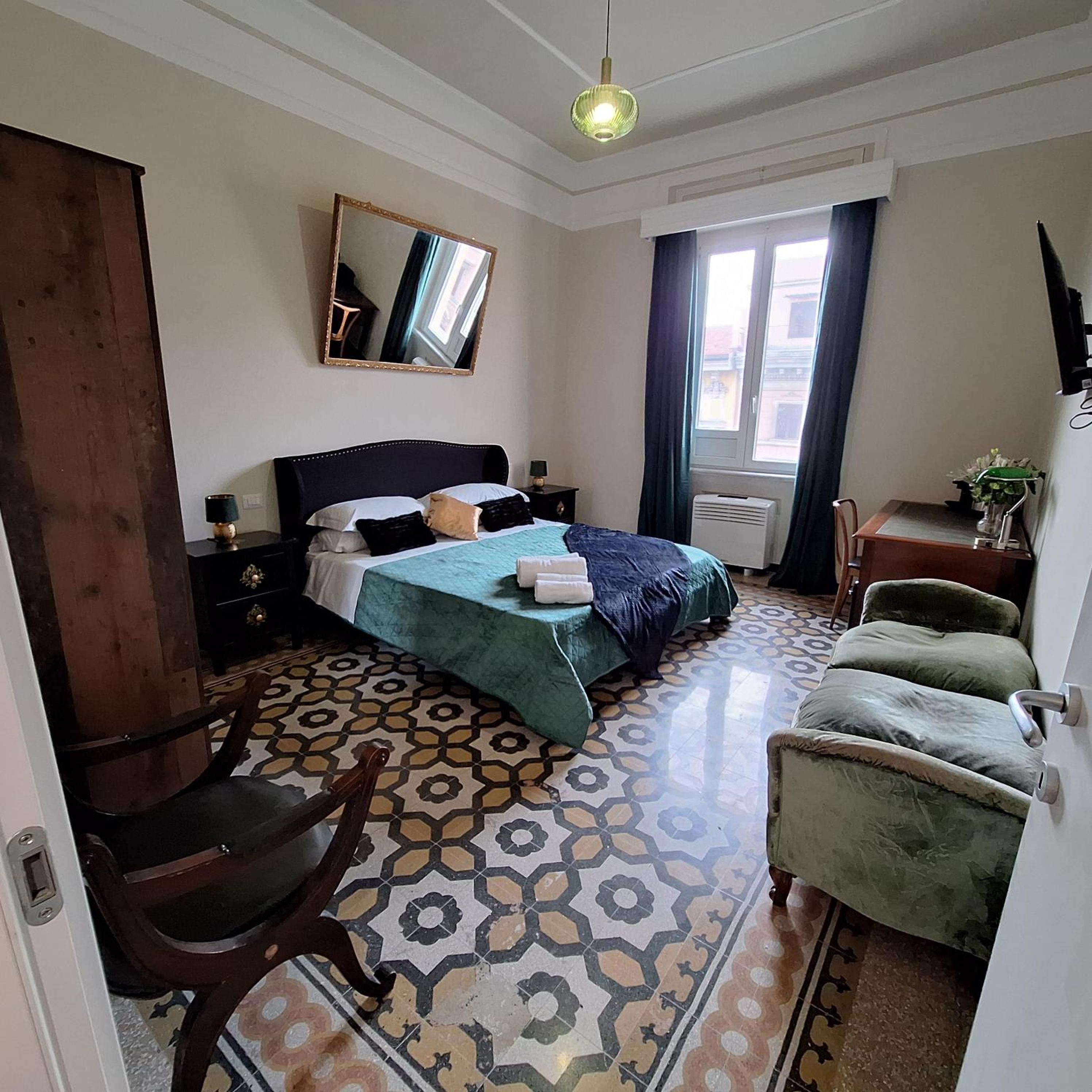 Superior Queen Room