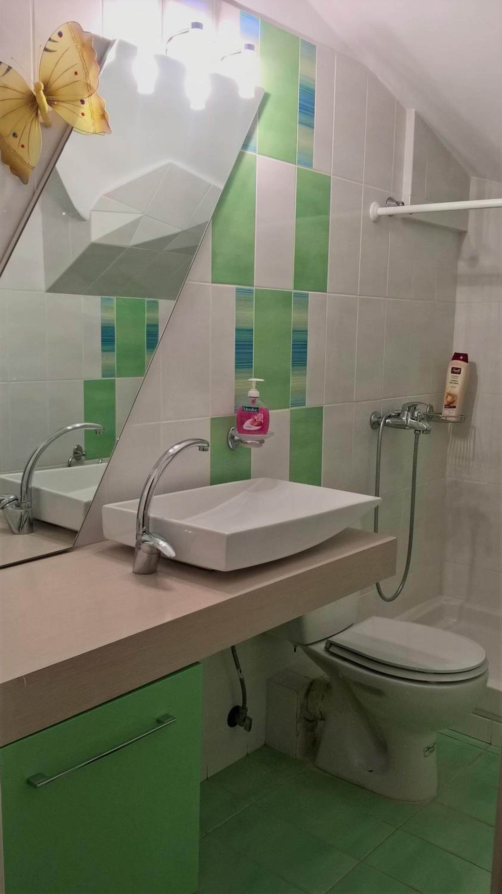 Standard Twin Room with Garden View photo 3