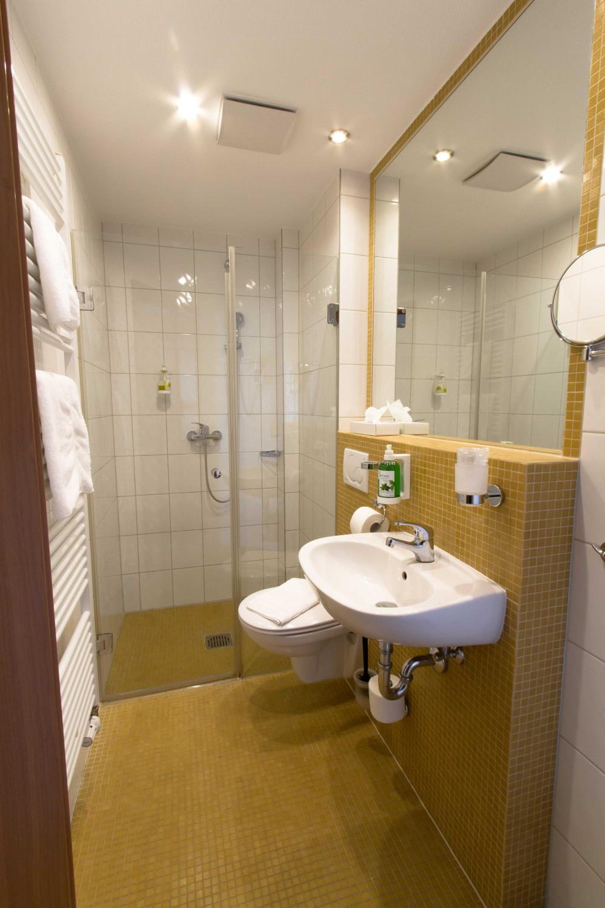 Single Room photo 2
