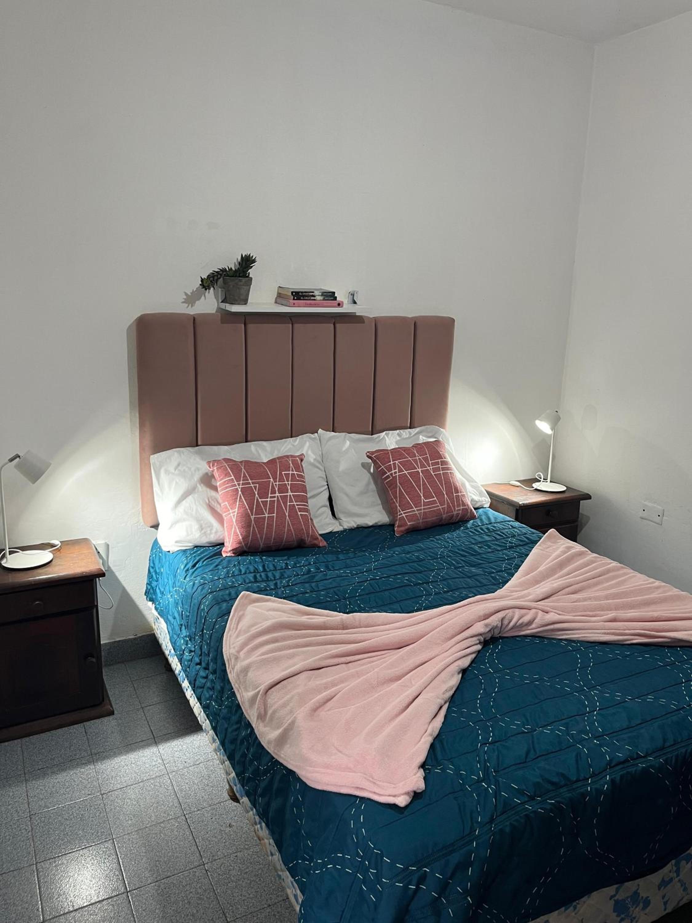 One-Bedroom Apartment photo 3