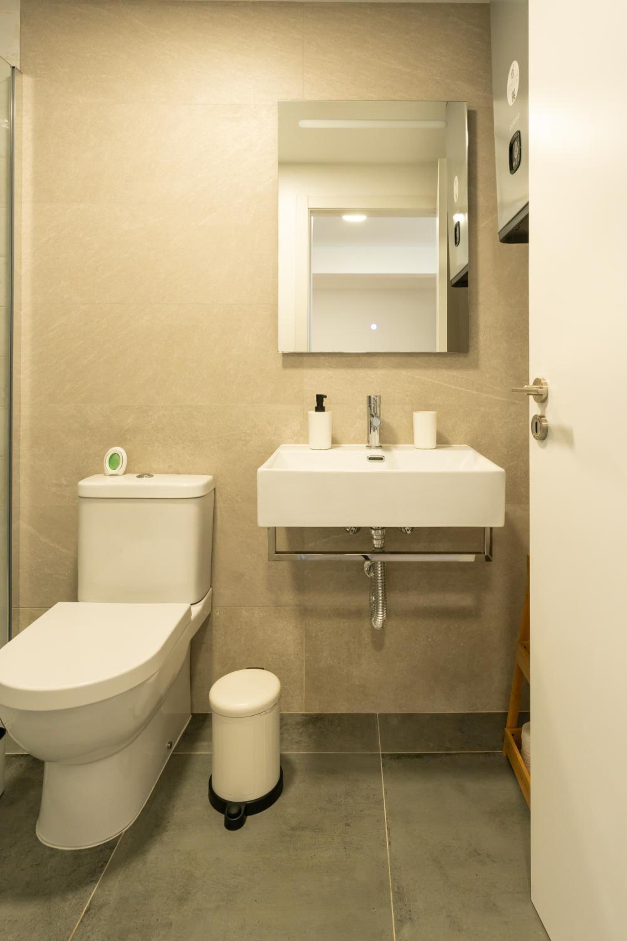 Studio Apartment photo 2