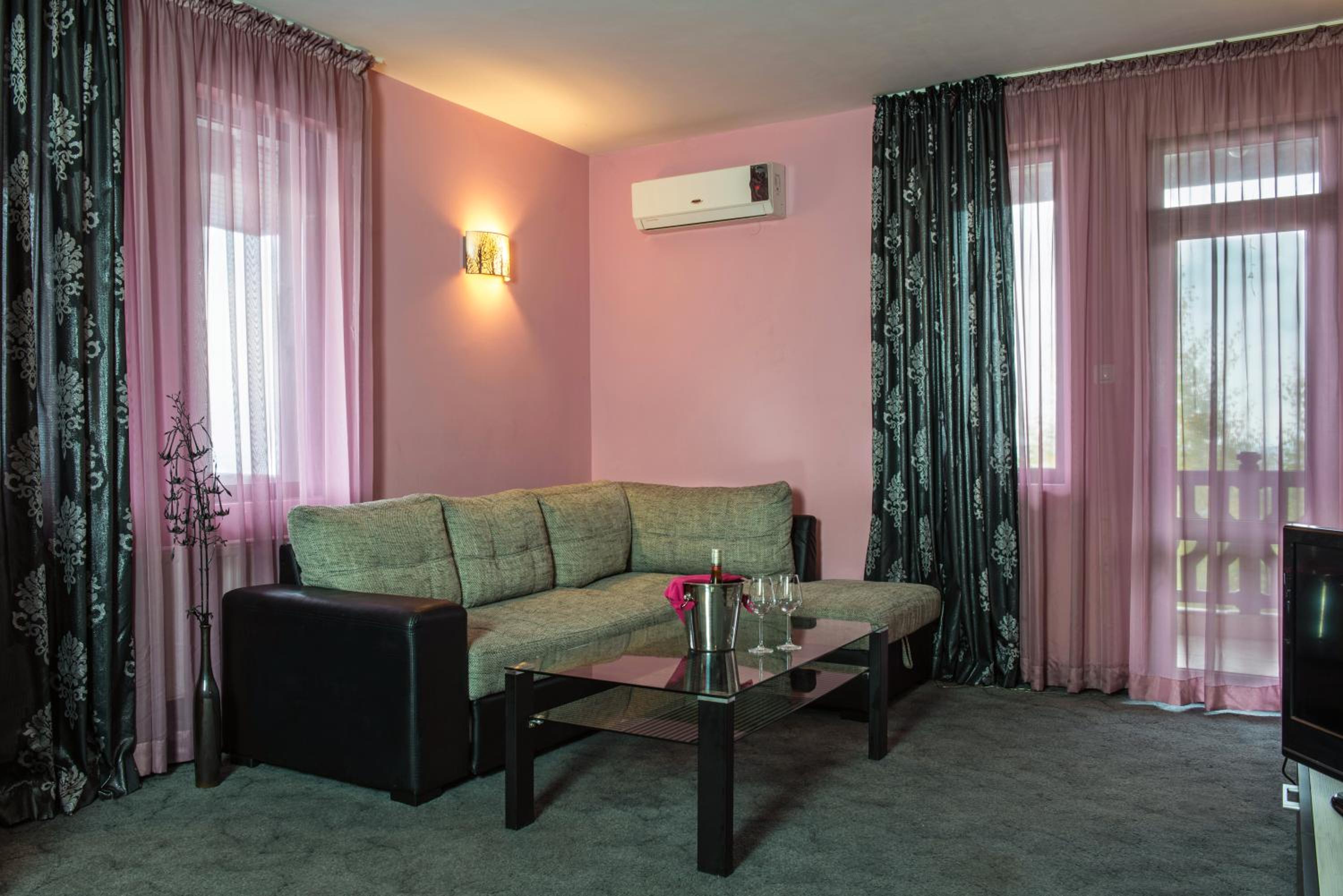 Junior Suite - Photo 16