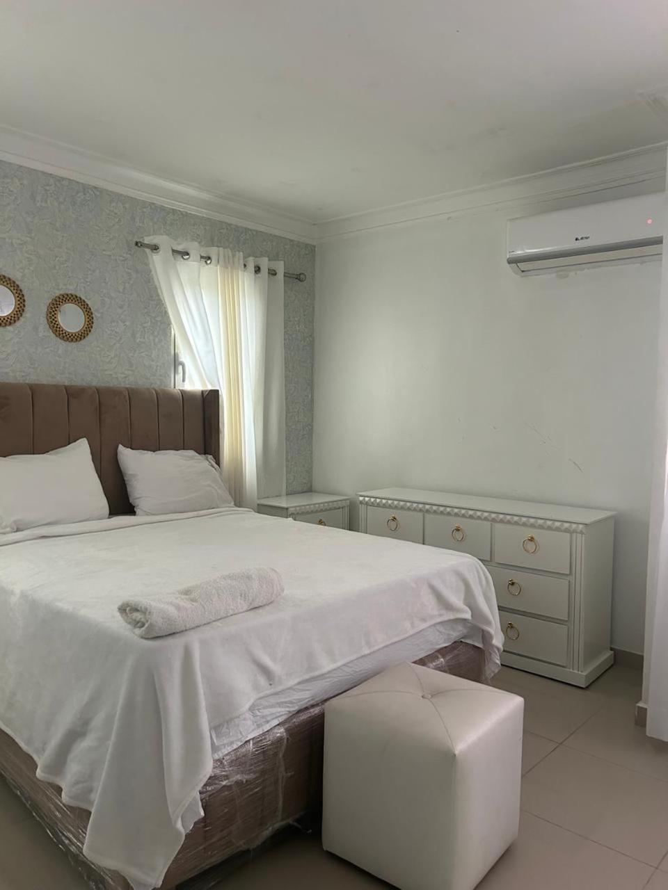 Three-Bedroom Premium Apartment with Balcony photo 1