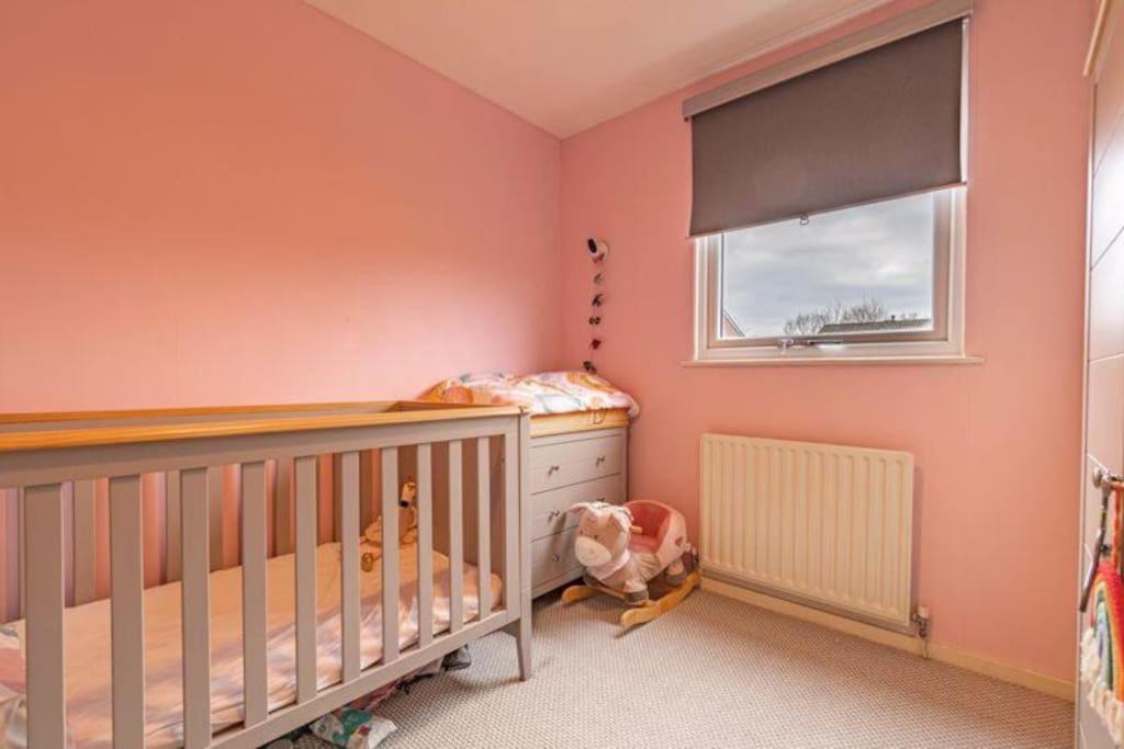 Three-Bedroom House photo 2