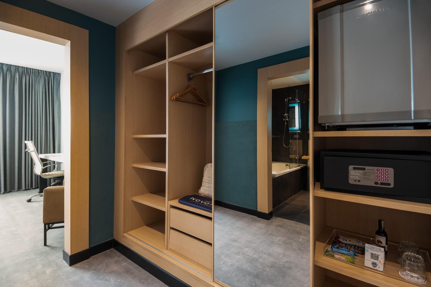 Superior King Room - Photo 5