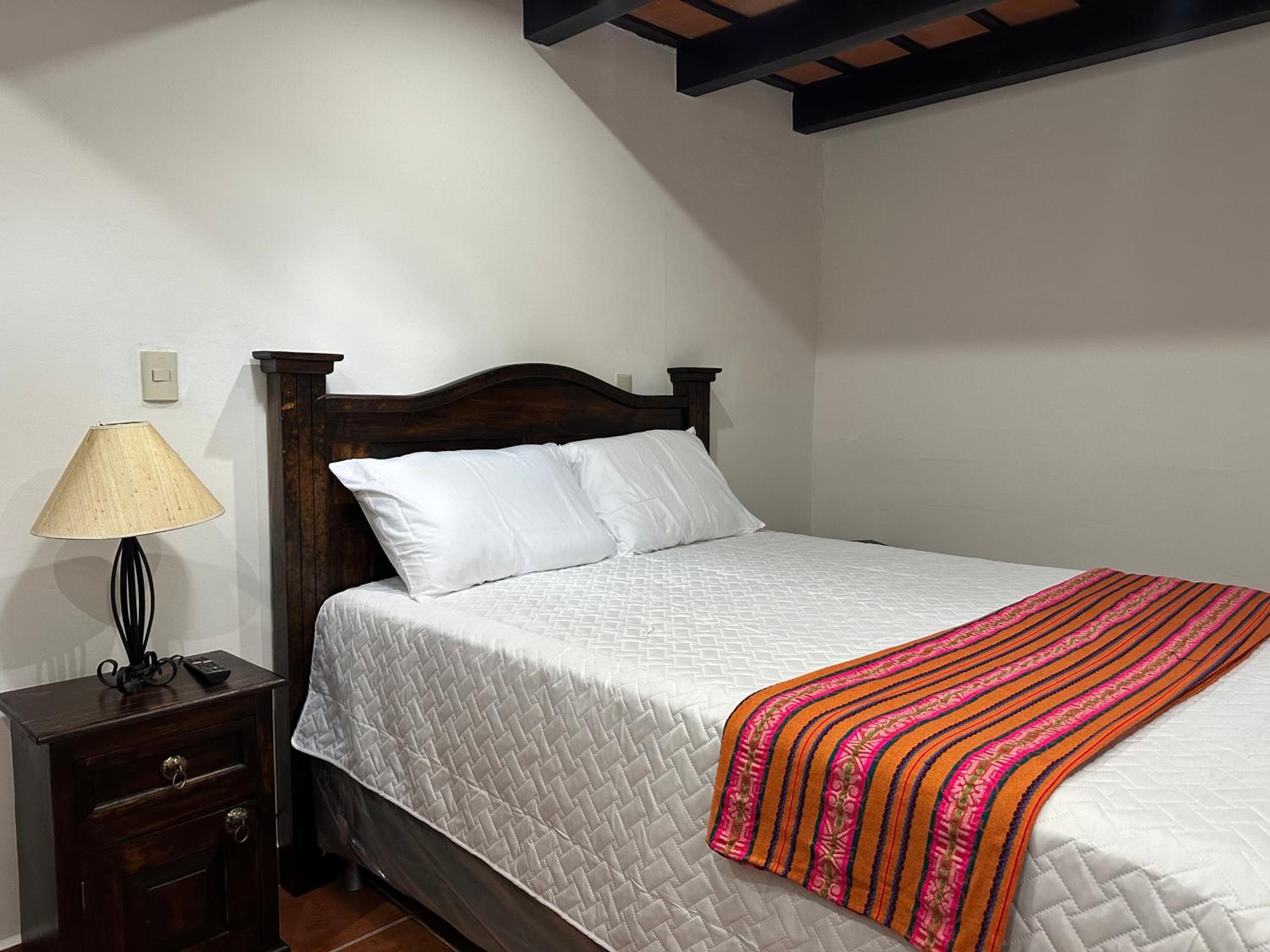 Double Room with Private Bathroom photo 2