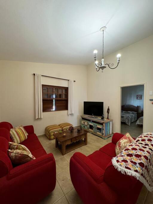 Eight-Bedroom House photo 1