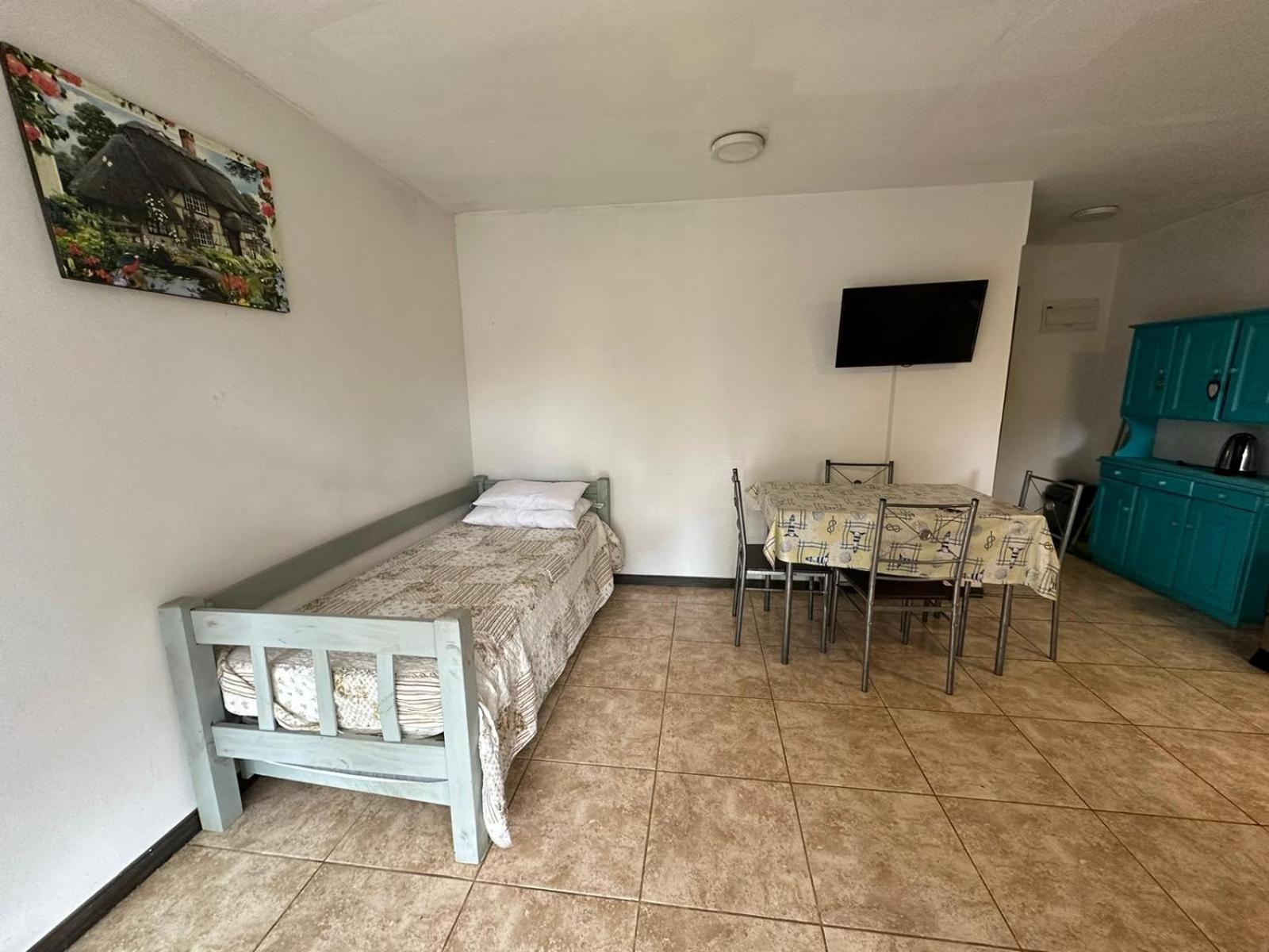 One-Bedroom House photo 1