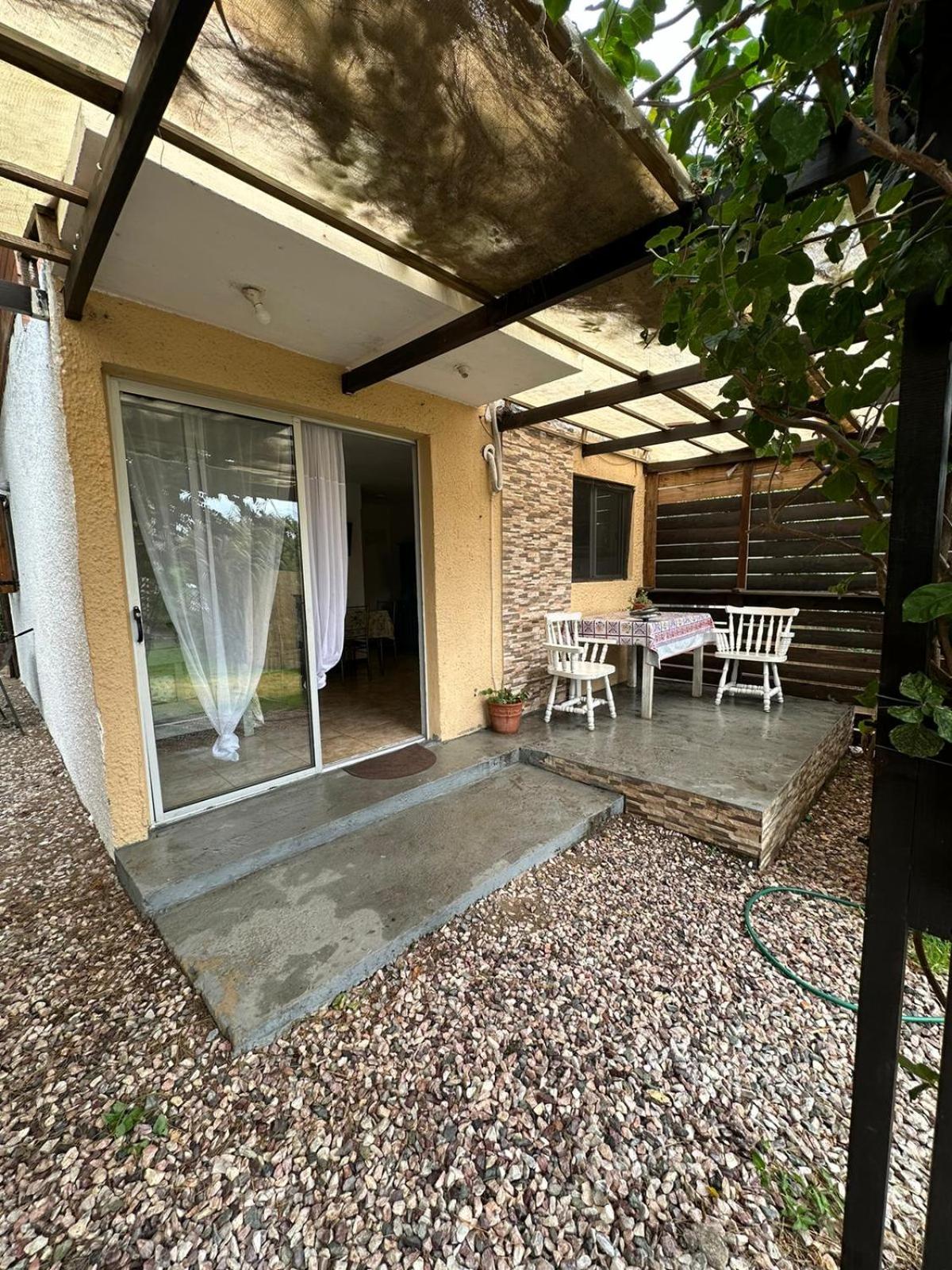 One-Bedroom House photo 3