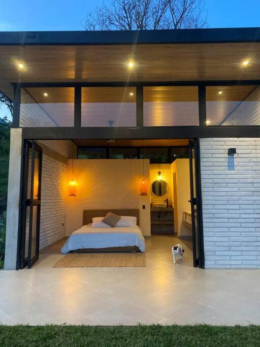 One-Bedroom House photo 1
