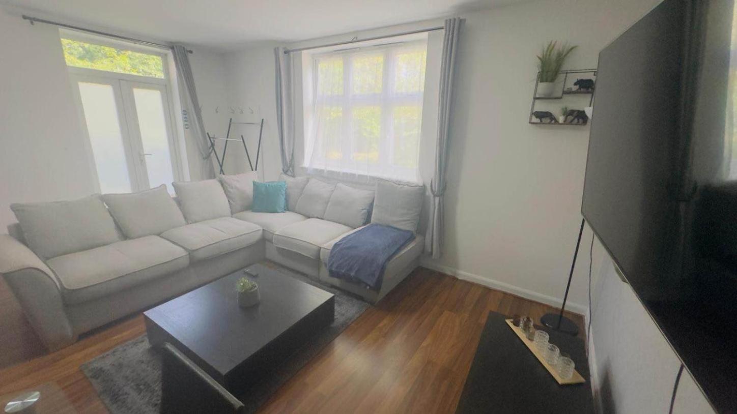 Two-Bedroom Apartment photo 2