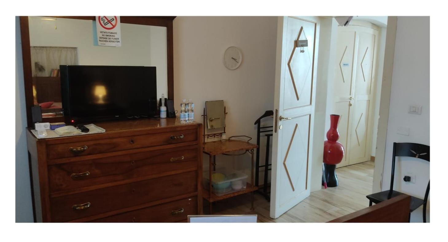 Quadruple Room With Private Bathroom photo 2