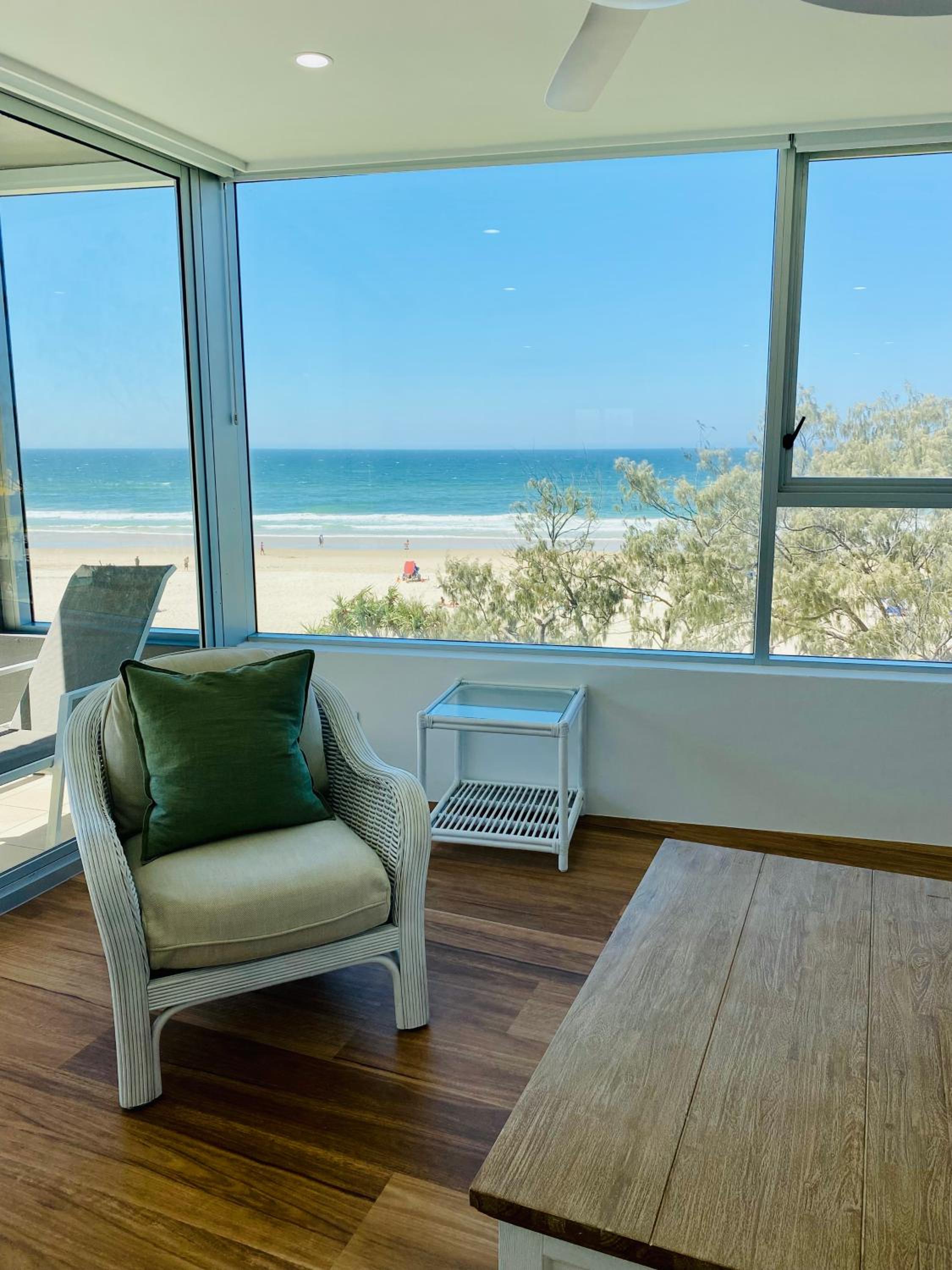 Apartment With Sea View