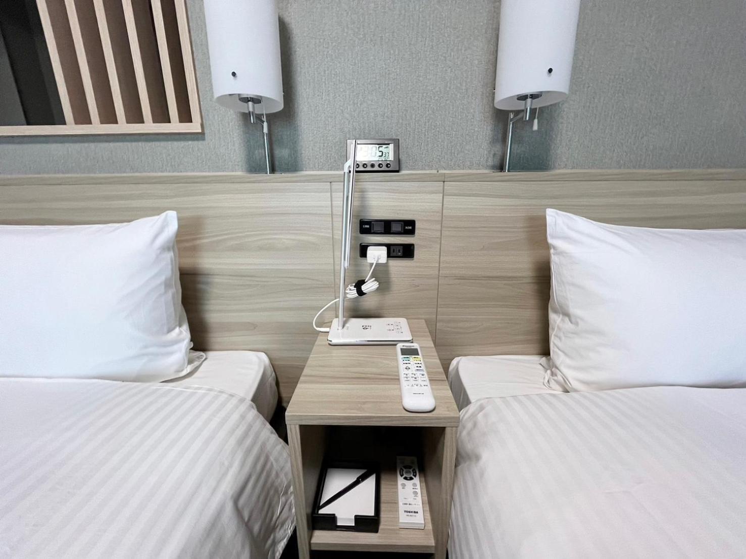 Double Room with Small Double Bed - Smoking - Photo 9