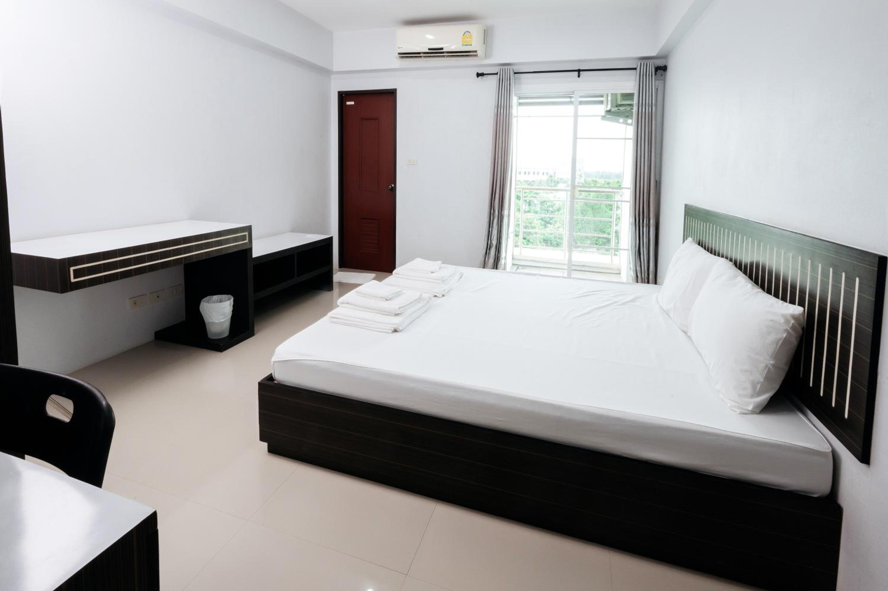 Economy Double Room - Photo 5