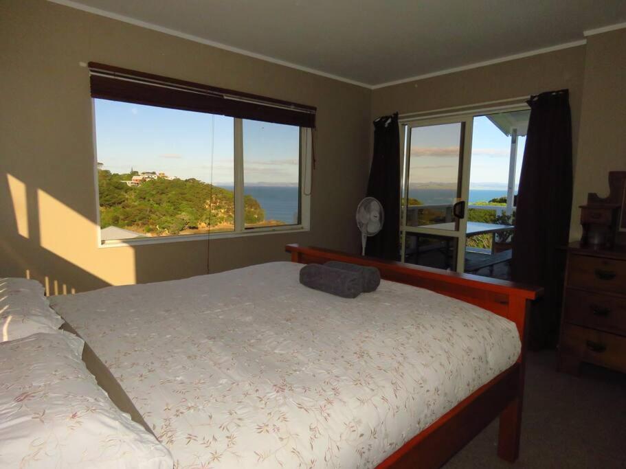 Three-Bedroom House photo 2